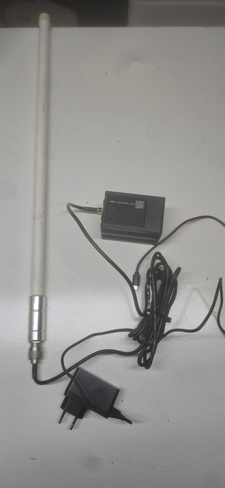 RAK Helium Hotspot Miner V2.0 met 6 dBi antenne, Computers en Software, Routers en Modems, Zo goed als nieuw, Ophalen of Verzenden