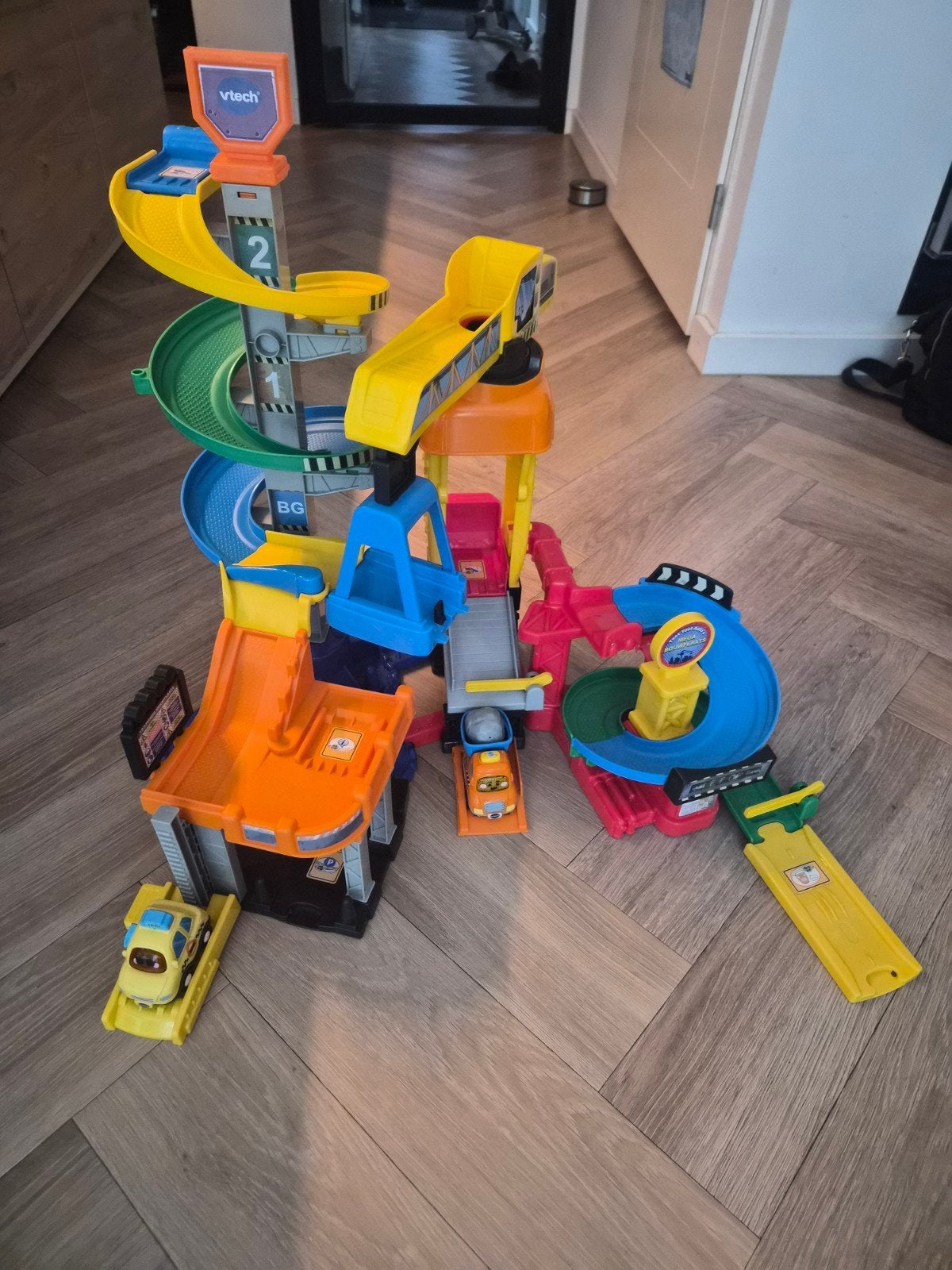 VTech Toet Toet Auto's Garage met 2 Auto's, Ophalen, Gebruikt