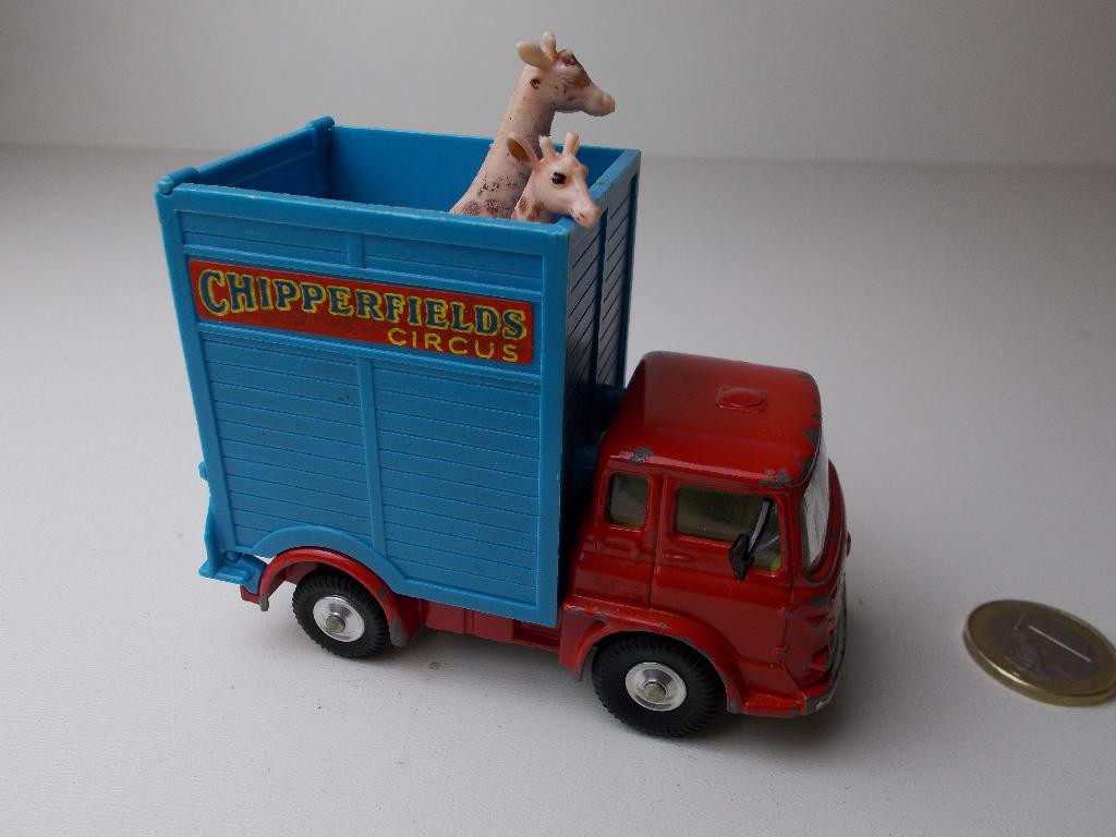 1964 Corgi Toys 503 CHIPPERFIELDS CIRCUS GIRAFFE TRUCK (-A-), Ophalen of Verzenden, Zo goed als nieuw, Bus of Vrachtwagen, Corgi
