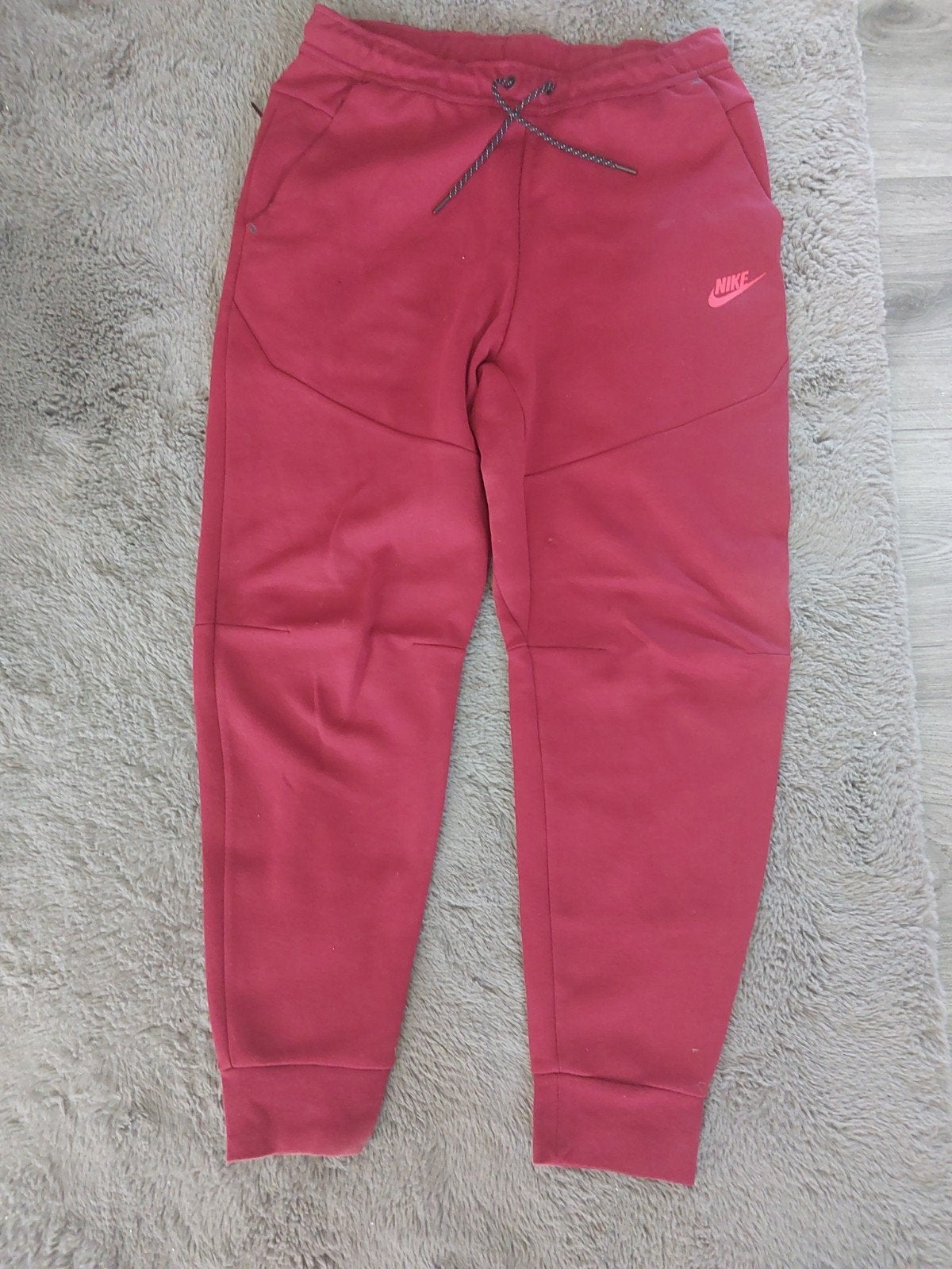 Nike Tech Fleece Joggingbroek - Rood, Maat 38/40 (M), Nike, Ophalen of Verzenden, Lang