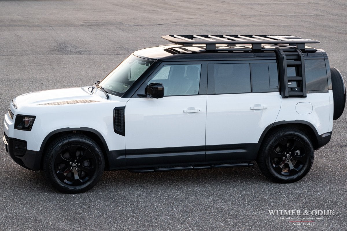 Land Rover Defender 110 2.0 P400e 110 veel opties en accesso, Auto's, Automaat, Gebruikt, Zwart, 4 cilinders