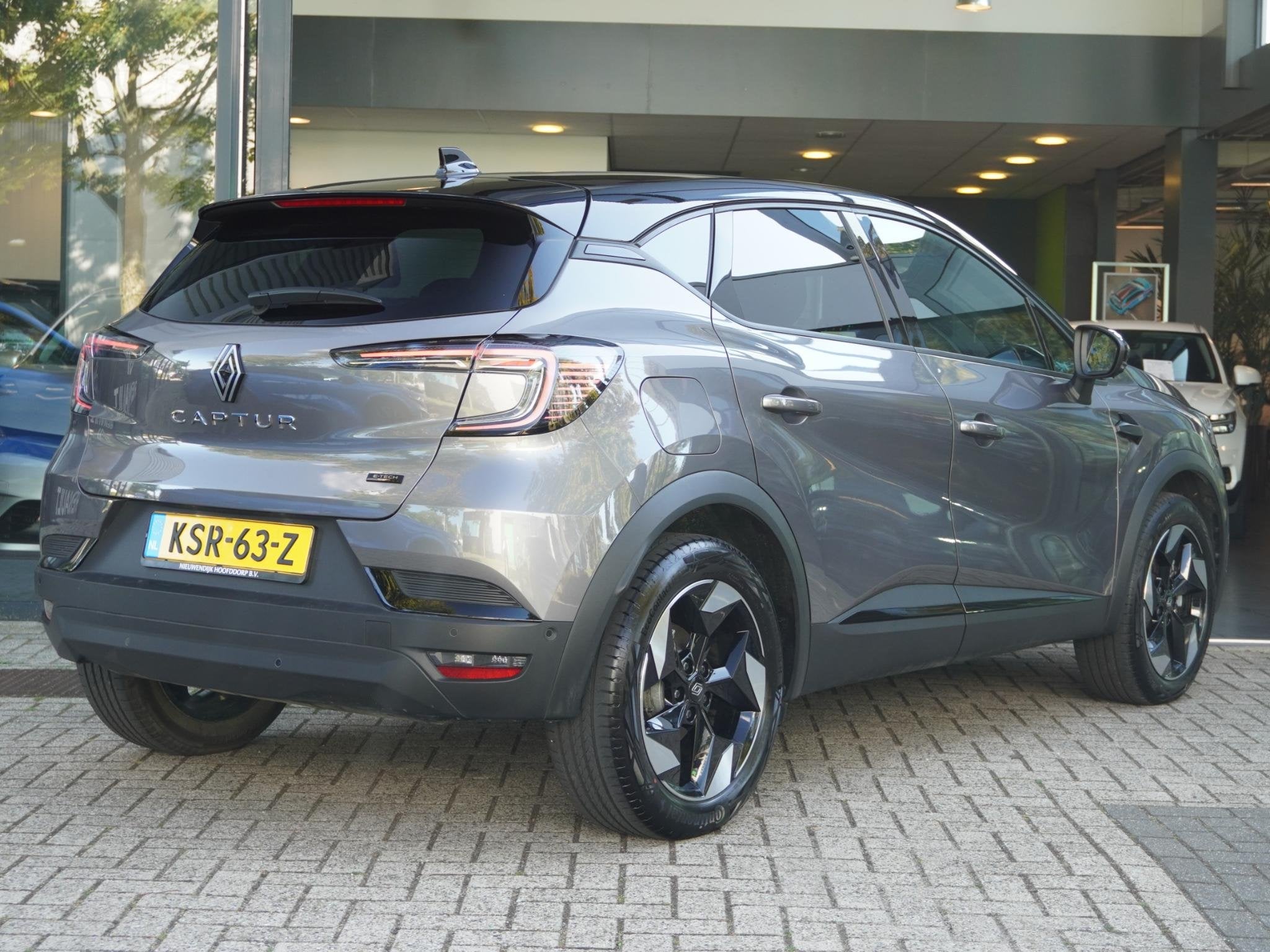 Renault Captur 1.8 E-Tech full hybrid 160 techno AUTOMAAT /, Auto's, 4 cilinders, 160 pk, Leder en Stof, 23 km/l