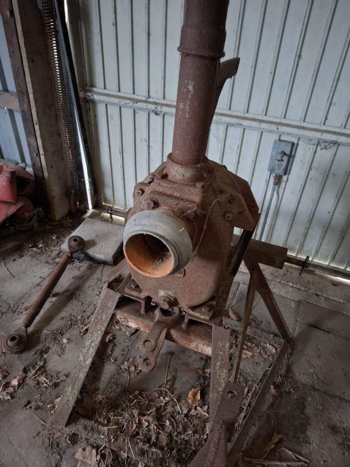 Waterpomp aftakas met buizen en kanon op kar, Ophalen, Gebruikt