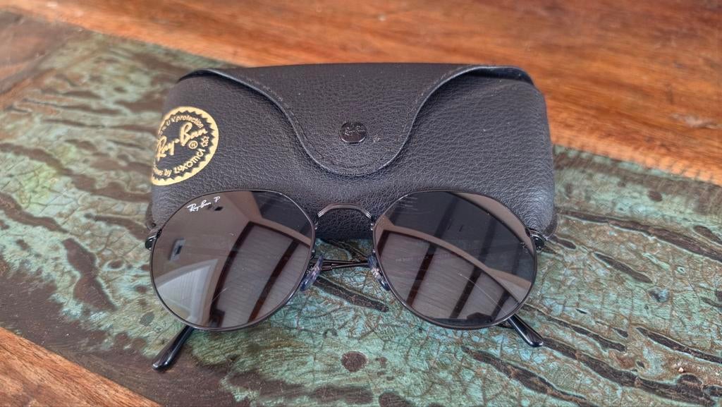 Nieuwe Ray-Ban zonnebril met etui, Zonnebril, Zwart, Nieuw, Ophalen of Verzenden