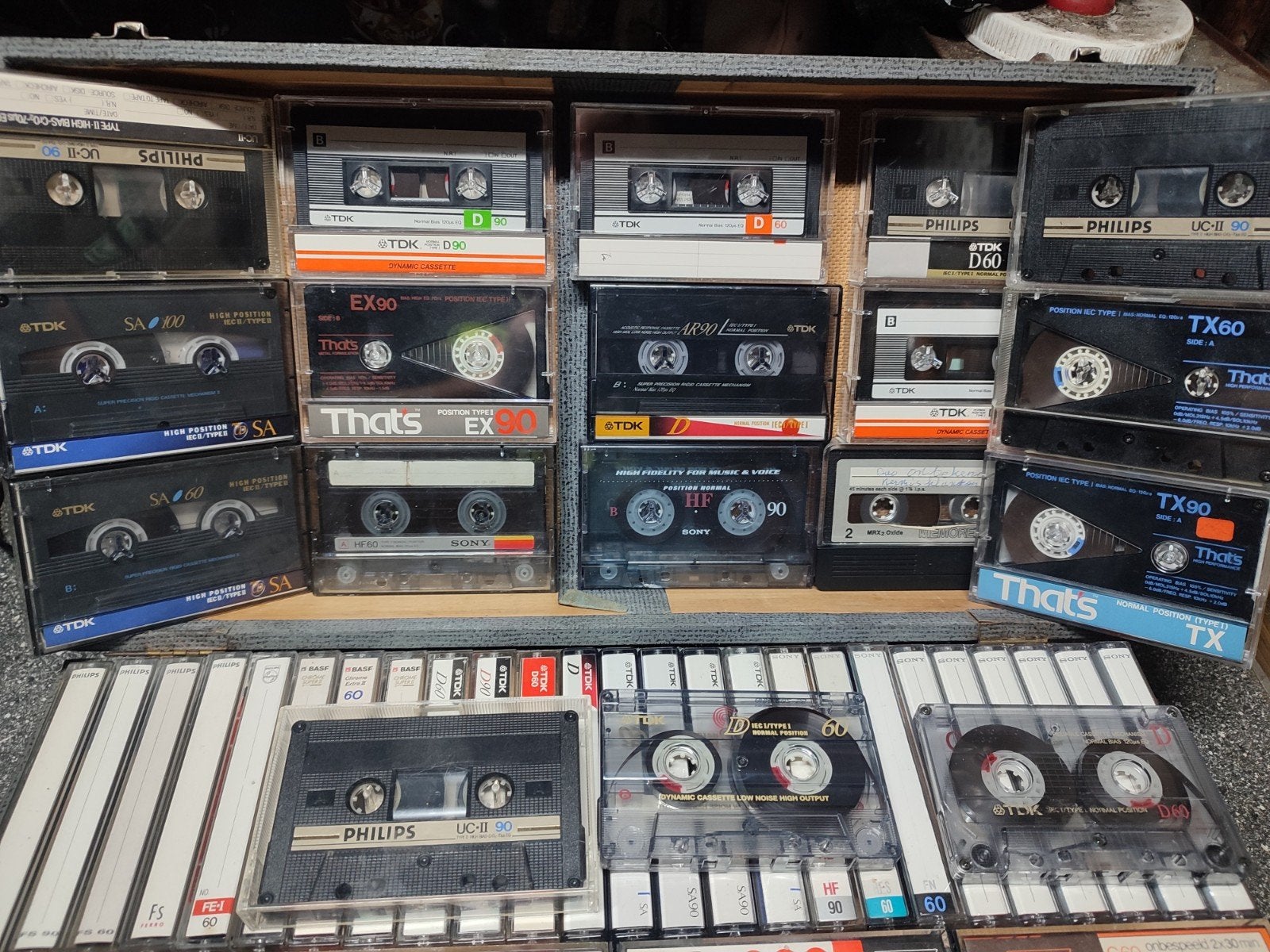 64 cassettebandjes - Diverse merken en genres, Cd's en Dvd's, Cassettebandjes, Gebruikt, Overige genres, Ophalen of Verzenden