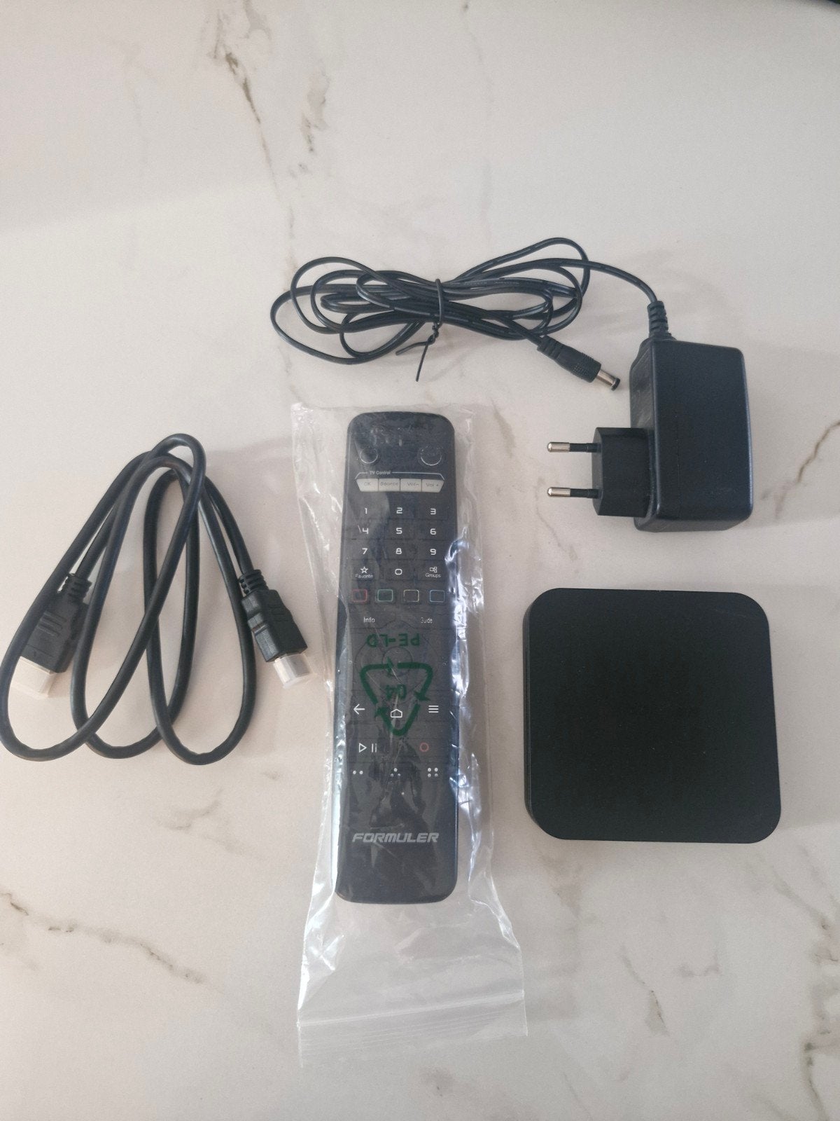 Formuler Z10SE Android TV Box - Compl. met afstandsbediening, Ophalen of Verzenden, Zo goed als nieuw, HDMI