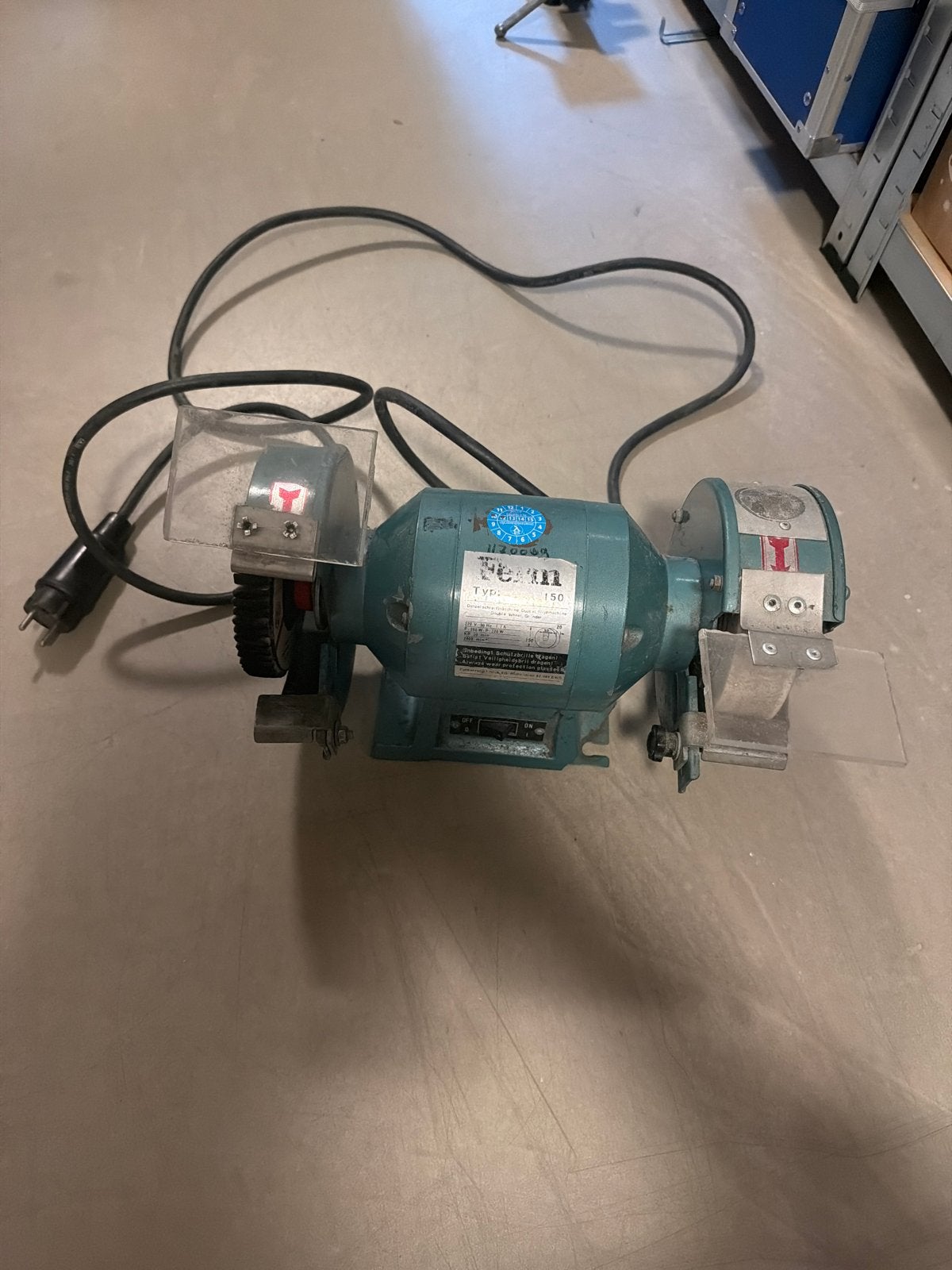Dubbele slijpmachine met polijstschijf en slijpsteen 230V, Ophalen, Gebruikt, Werkbankslijpmachine