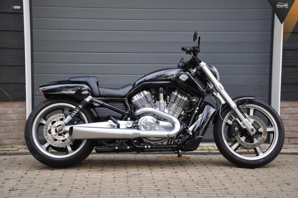 Harley Davidson VRSCF V-ROD MUSCLE 5HD 10800 kilometers!, Chopper, Bedrijf, Meer dan 35 kW, Info@witteveenmotoren.nl