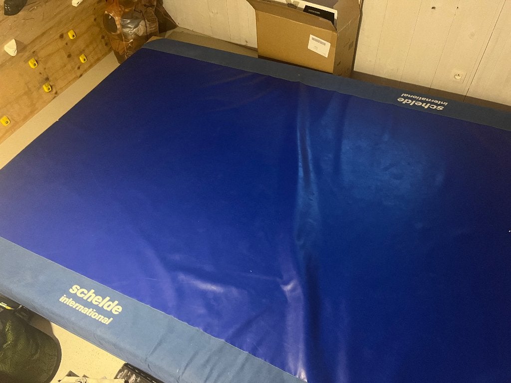 Turnmat, Ophalen, Gebruikt, Groter dan maat 42, Blauw