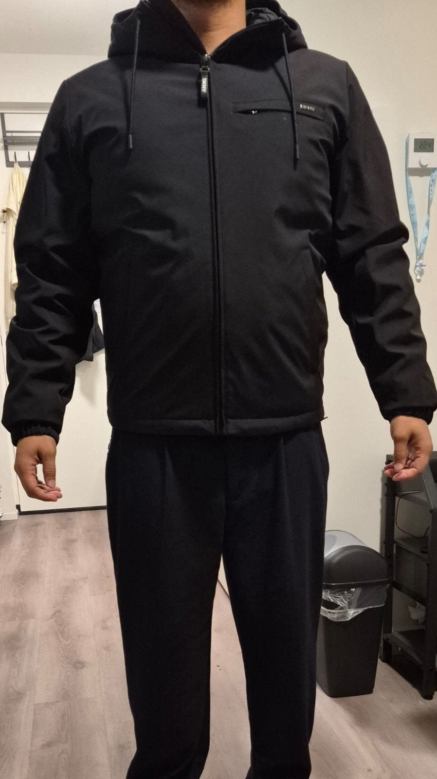 DKNY Zwarte Jas met Capuchon (nieuw), Ophalen, Maat 48/50 (M), Zwart, Nieuw