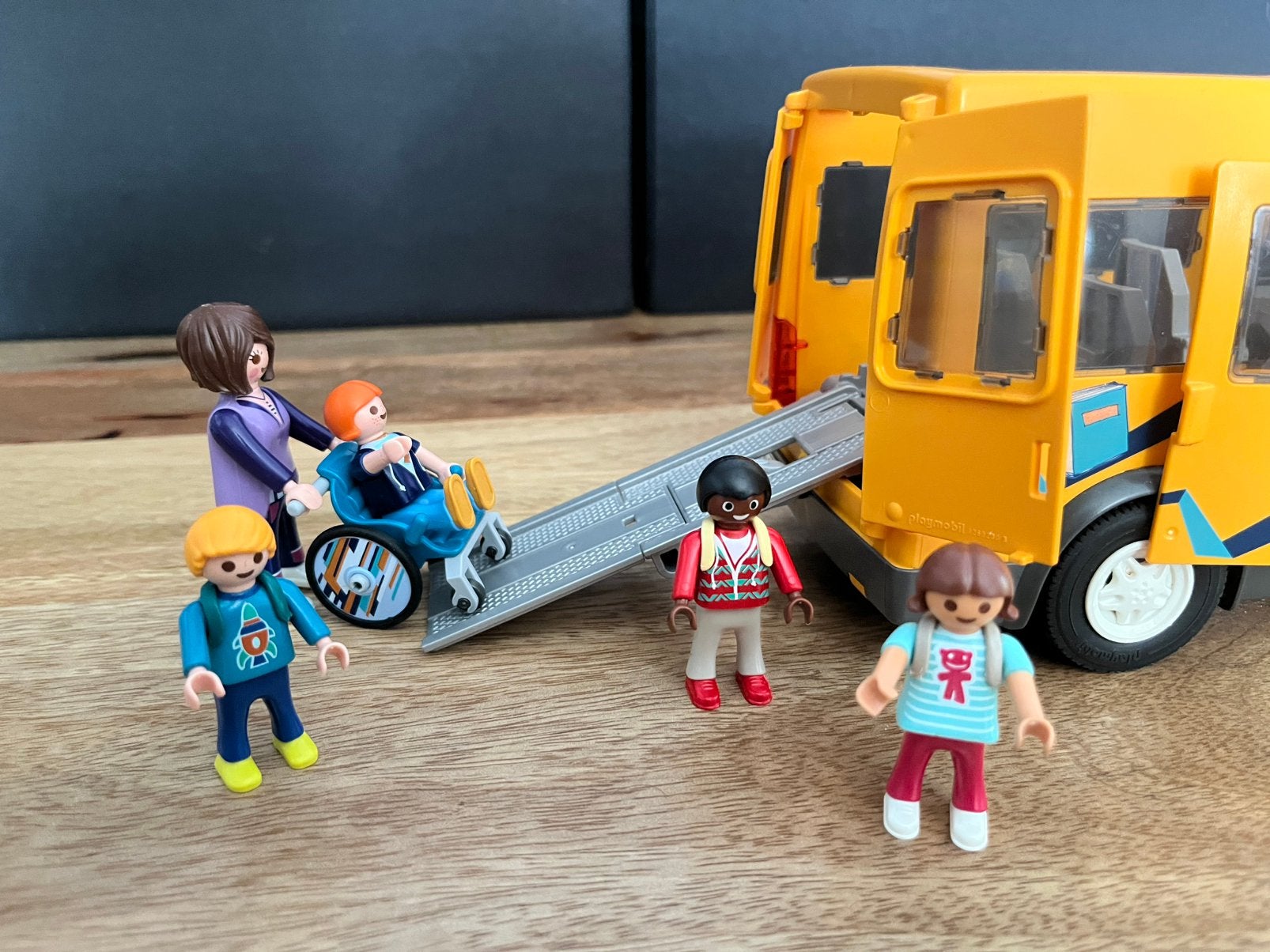 Playmobil Schoolbus – 9419 COMPLEET met doos en boekje, Complete set, Voertuig, Ophalen of Verzenden, Zo goed als nieuw