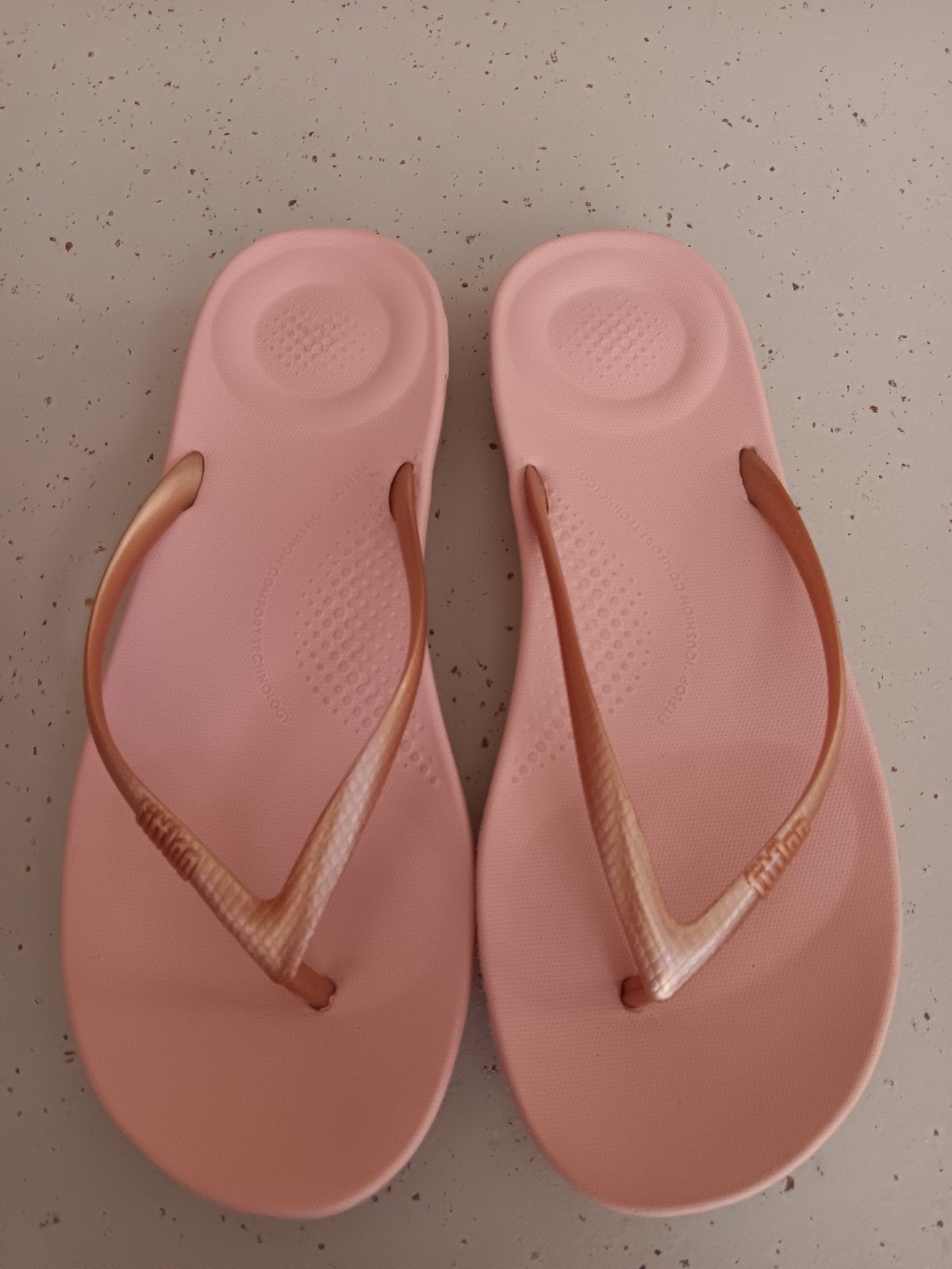 ZGAN Fitflop Iqushion 38 roze goud, Kleding | Dames, Schoenen, Slippers, Ophalen of Verzenden, Zo goed als nieuw, Fitflop