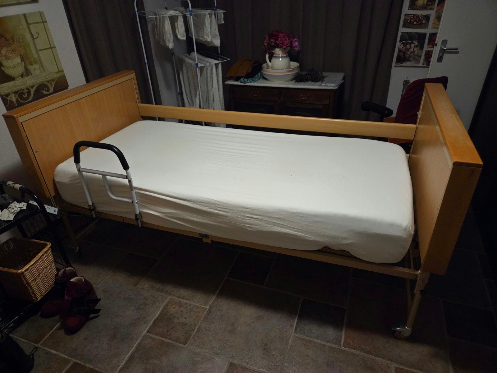 Hoog/laag bed met papegaai en verstelbare bedrekken, Ophalen, 90 cm, Eenpersoons, Bruin