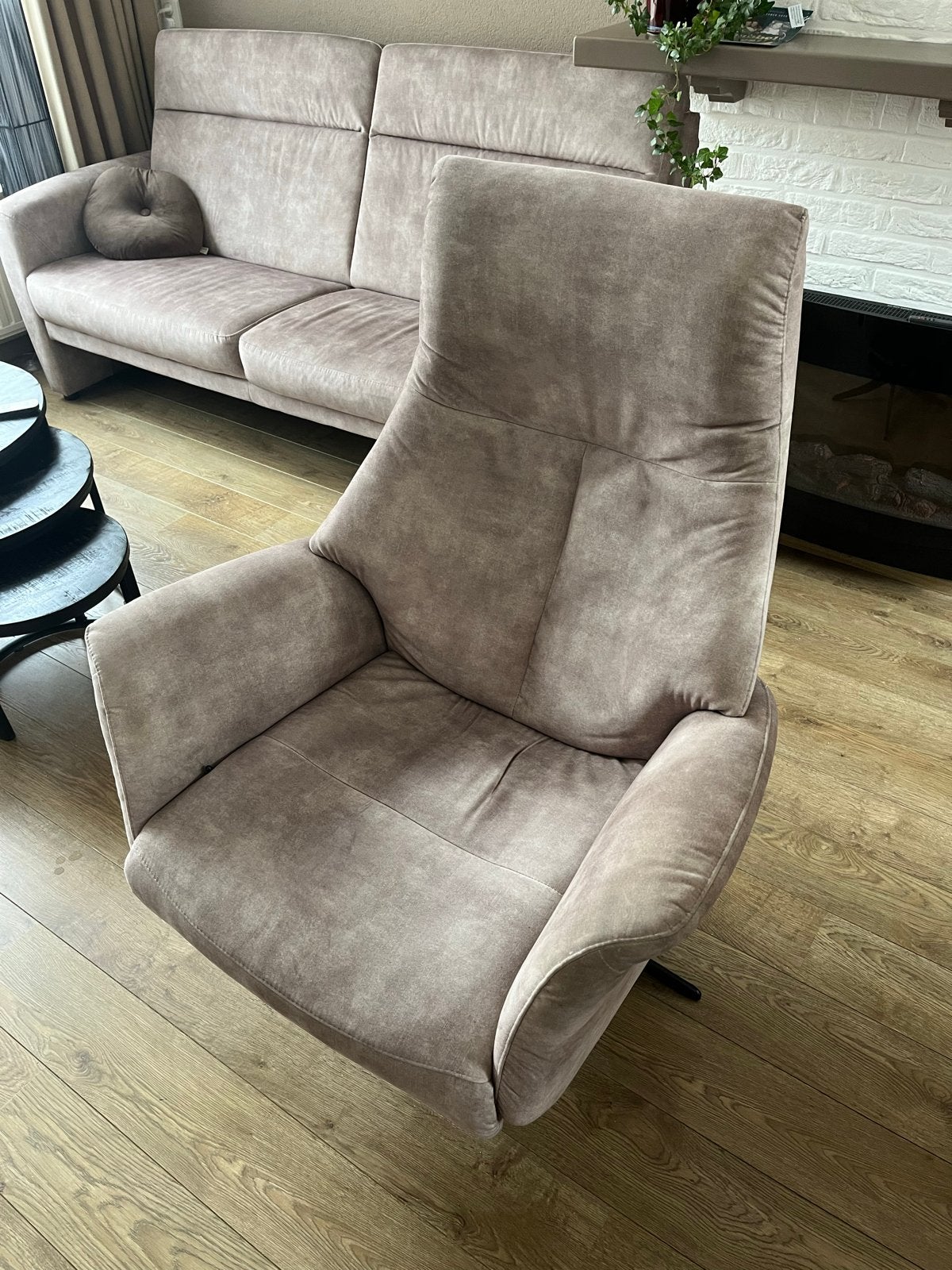Draaibare relaxfauteuil, zo goed als nieuw, Huis en Inrichting, Ophalen, Zo goed als nieuw, Stof
