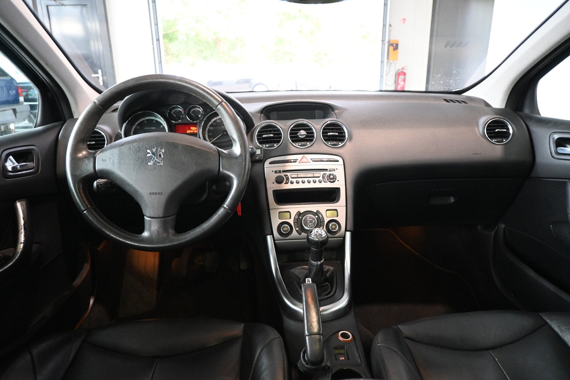 Peugeot 308 1.6 VTi XS Clima Cruise Panoramadak Leder Trekha, Auto's, Voorwielaandrijving, 15 km/l, Gebruikt, 4 cilinders