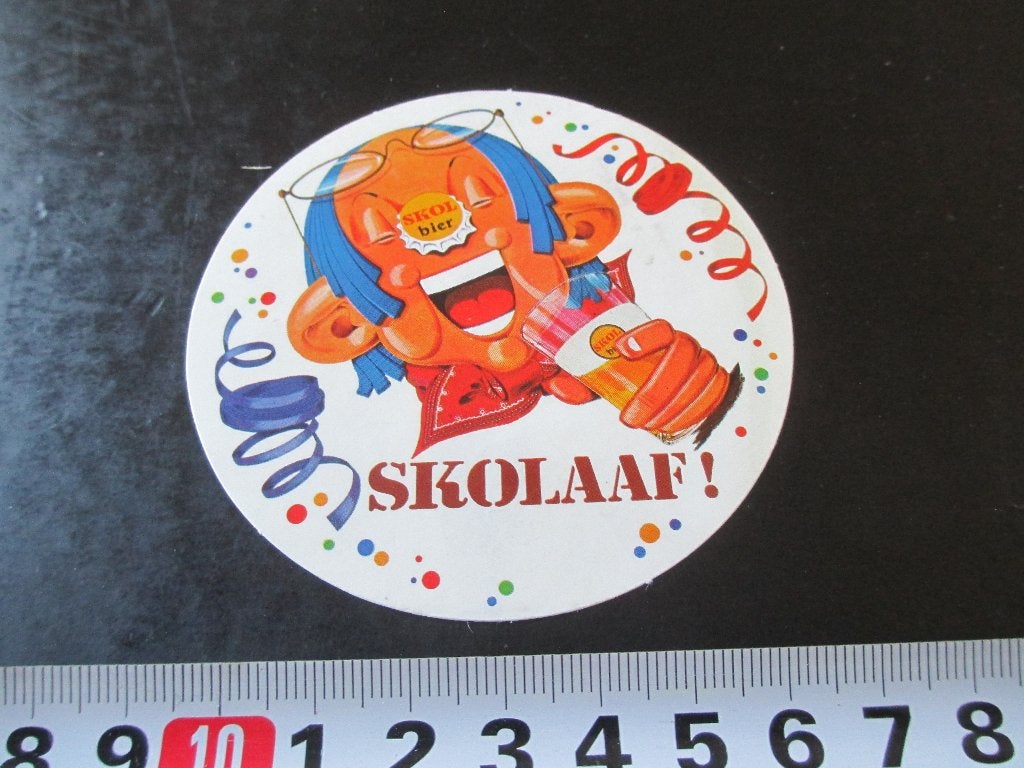 sticker SKOL bier strip carnaval SKOLAAF!, Ophalen, Zo goed als nieuw