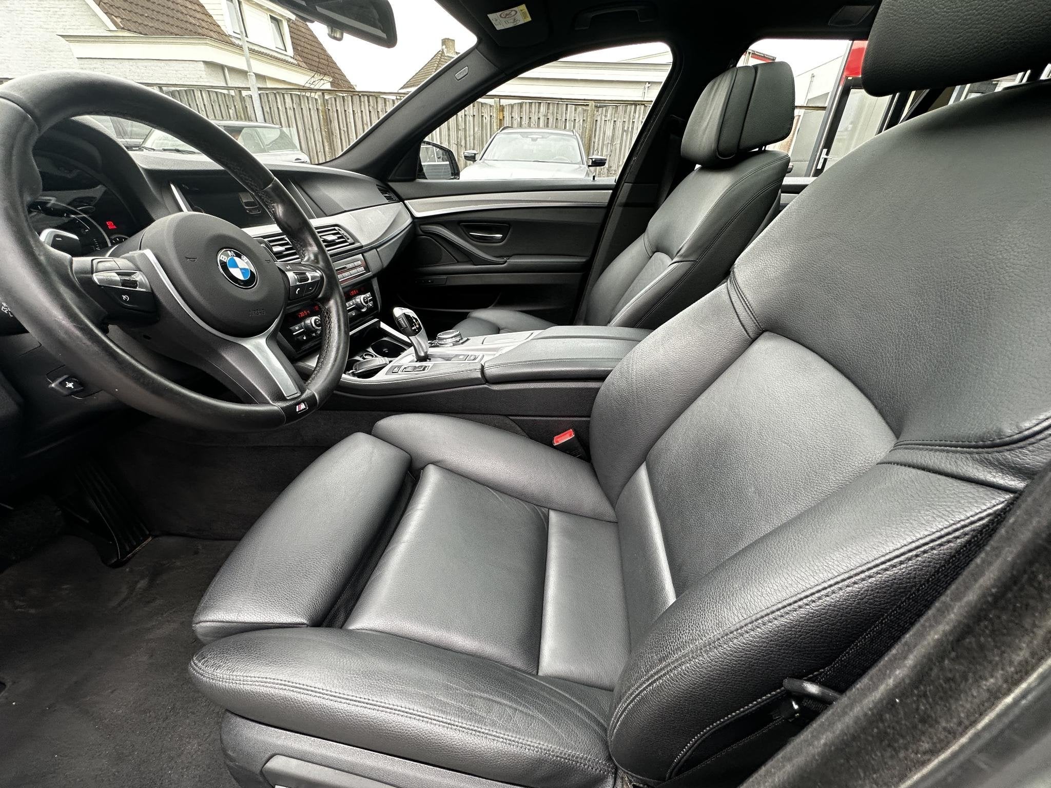 BMW 5-serie Touring 520i M-Sport NL Auto, Automaat, Dealer onderhouden, Gebruikt, 4 cilinders