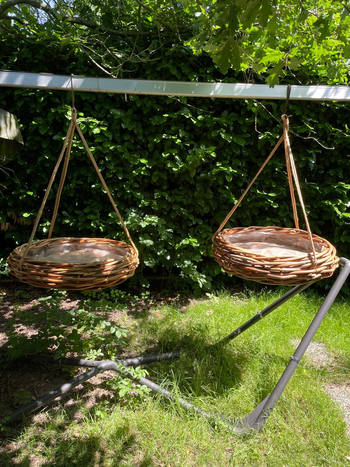 2 Landelijke mega grote hanging basket Rotan zie tekst, Ophalen, Overige materialen, Rond, Zo goed als nieuw