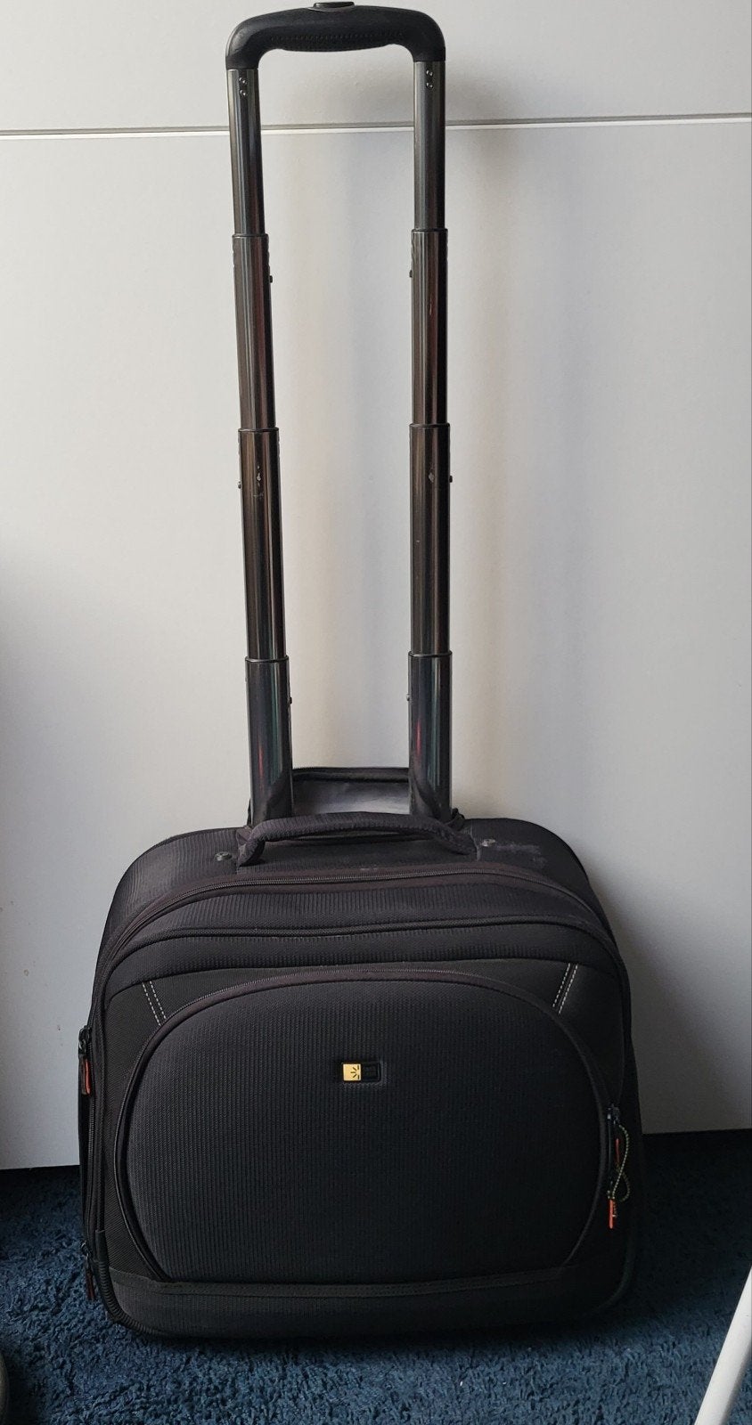 Laptop tas/trolley, Ophalen of Verzenden, 17 inch of meer, Gebruikt, Trolleytas