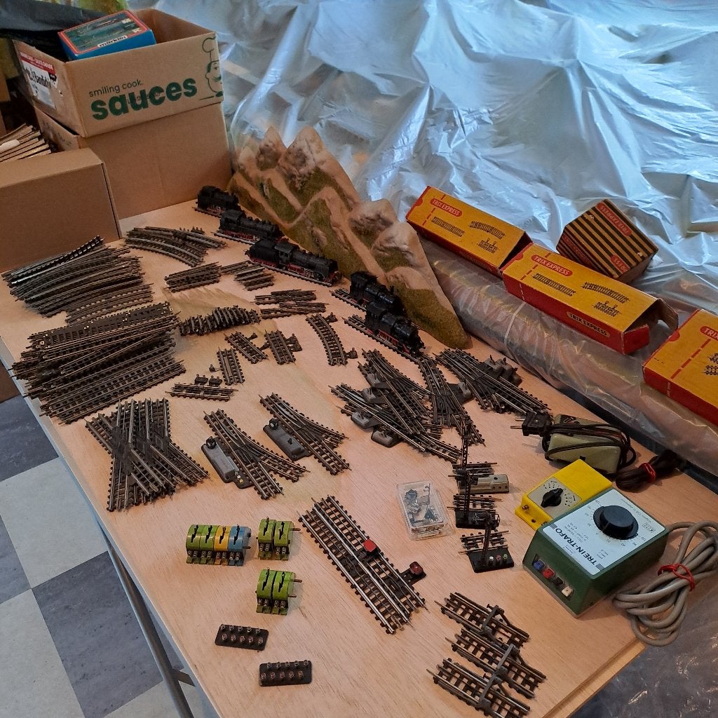 Leuk Trix Express pakket allerlei, Hobby en Vrije tijd, Gelijkstroom, Trix, Ophalen of Verzenden, Analoog