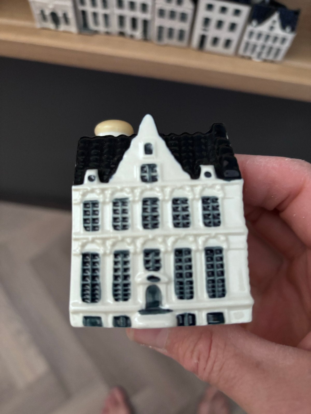 KLM huisje 105 ruilen, Verzamelen, KLM Huisjes, Ophalen of Verzenden, Nieuw, 81 t/m 91, Gevuld