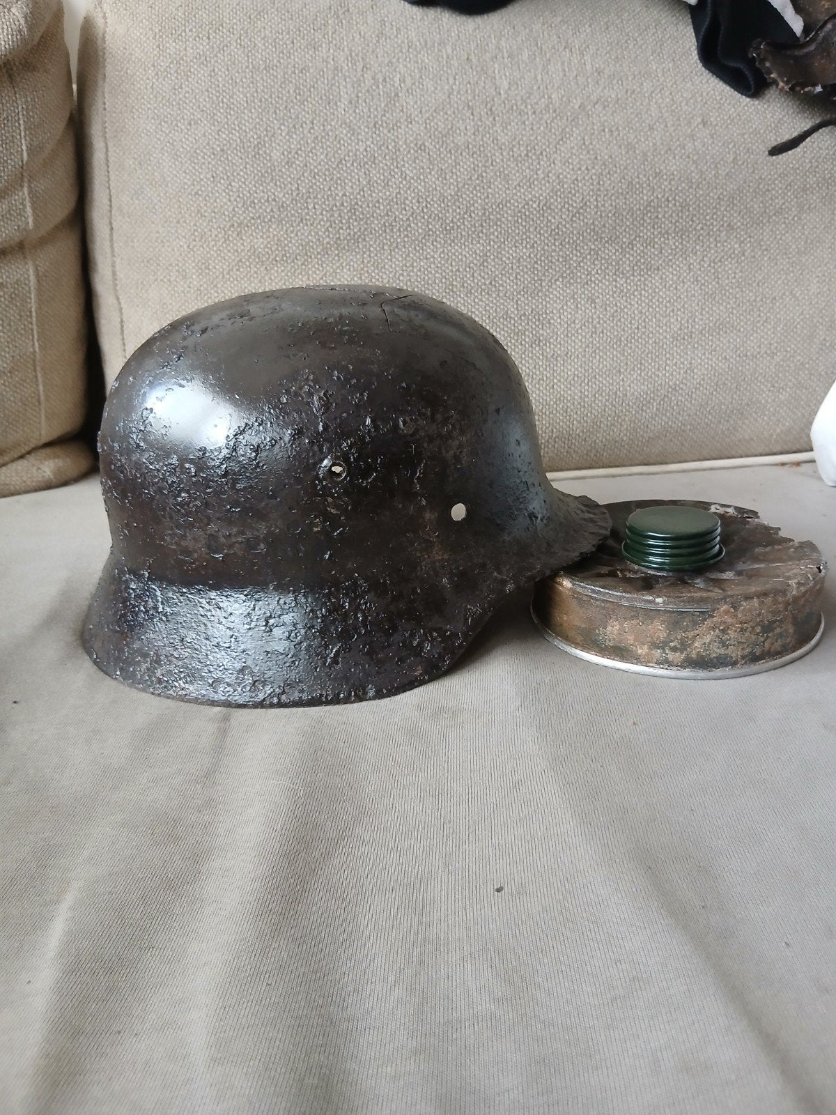 duitse helm relic ww2, Ophalen of Verzenden, Duitsland, Helm of Baret