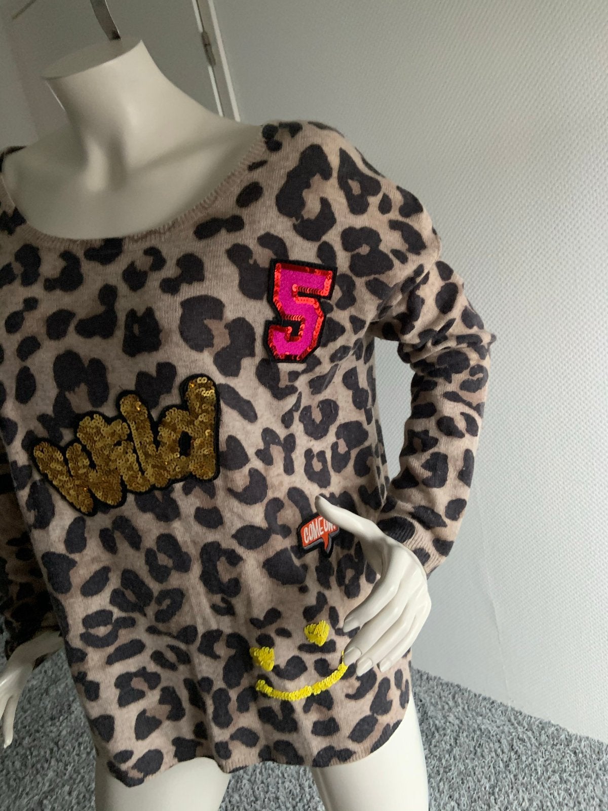 Grace trui met paiettten maat s zgan, Ophalen of Verzenden, Zo goed als nieuw, Maat 36 (S), Bruin