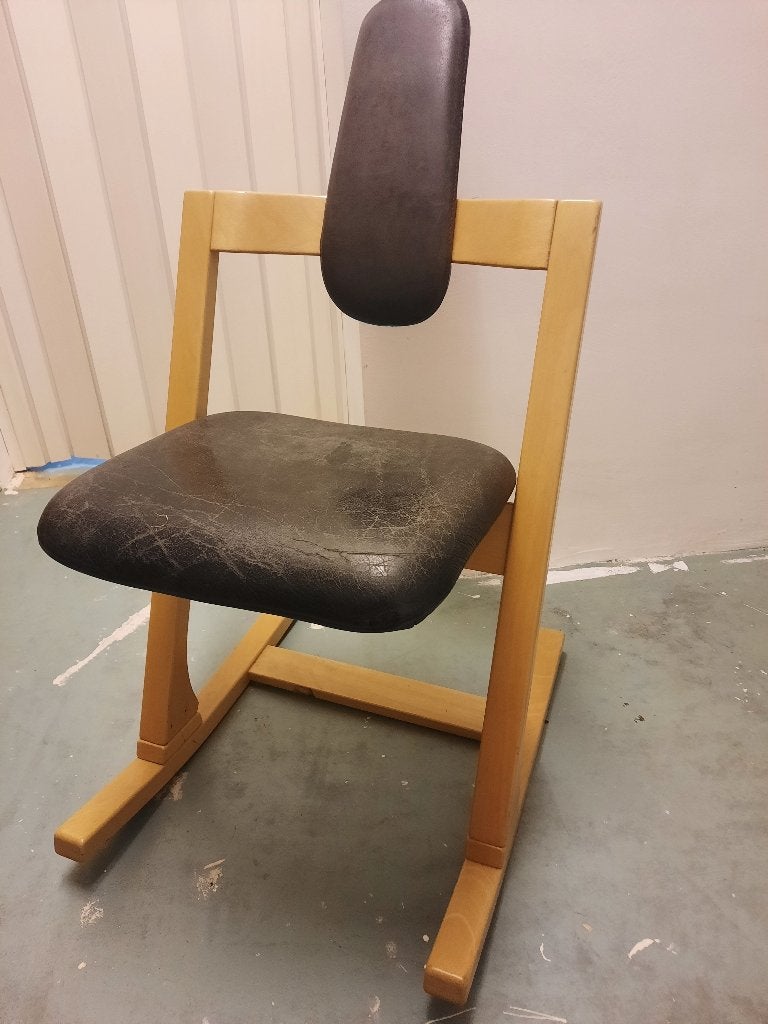 Stokke Varier Pendulum balansstoel, Huis en Inrichting, Stoelen, Ophalen, Gebruikt, Zwart, Ergonomisch