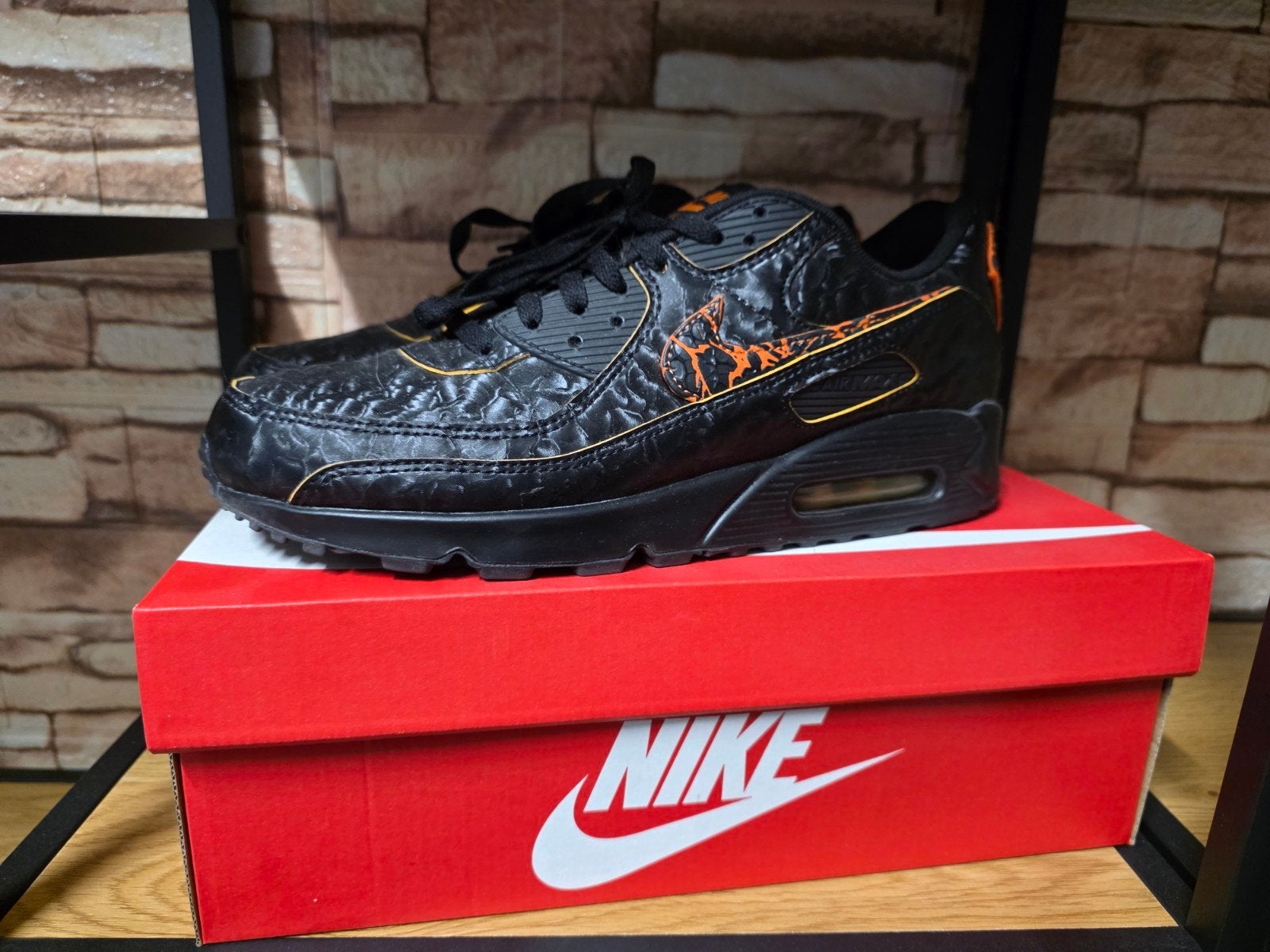 Nike Air Max Vulcano - Maat 45 - Zo goed als nieuw, Kleding | Heren, Schoenen, Zwart, Nike, Ophalen of Verzenden, Sneakers of Gympen