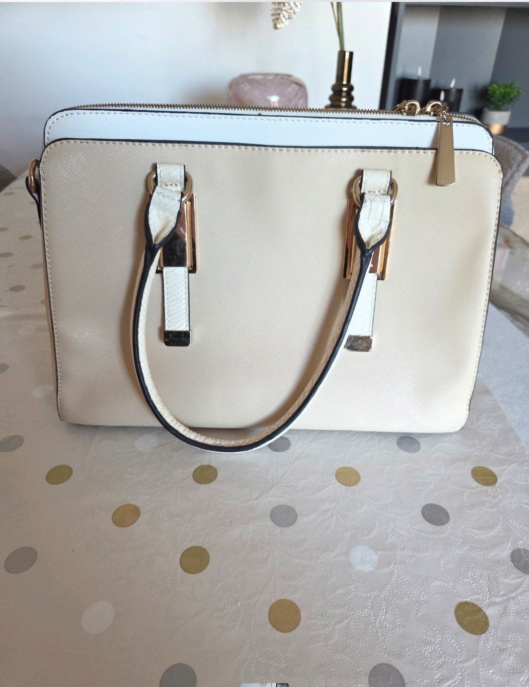funa schoudertas/handtas, Sieraden, Tassen en Uiterlijk, Tassen | Damestassen, Ophalen, Gebruikt, Beige, Handtas