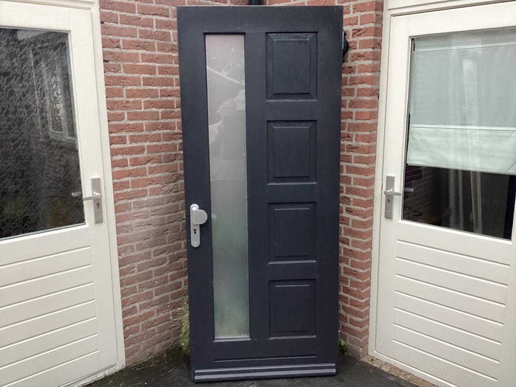 Voordeur Merbau Linkdraaiend Thermopane Melkglas211,5x88x4cm, Ophalen of Verzenden, Zo goed als nieuw, Buitendeur, 200 tot 215 cm