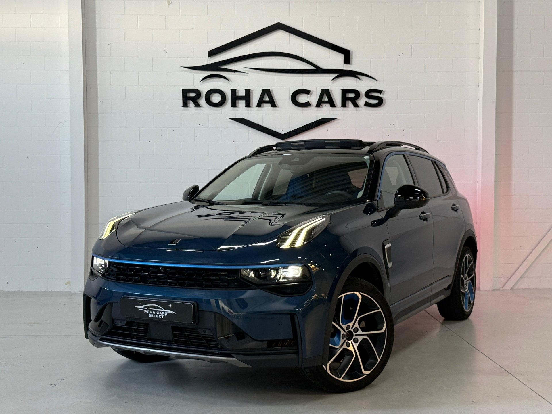 Lynk & Co 01 Phev*Pano*Dodehoek*Stoelverwarming*360*, Auto's, Automaat, Dealer onderhouden, Stof, Gebruikt