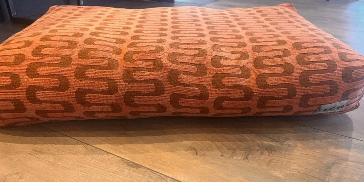 Dogguo hondenkussen maat M, Ophalen of Verzenden, Zo goed als nieuw