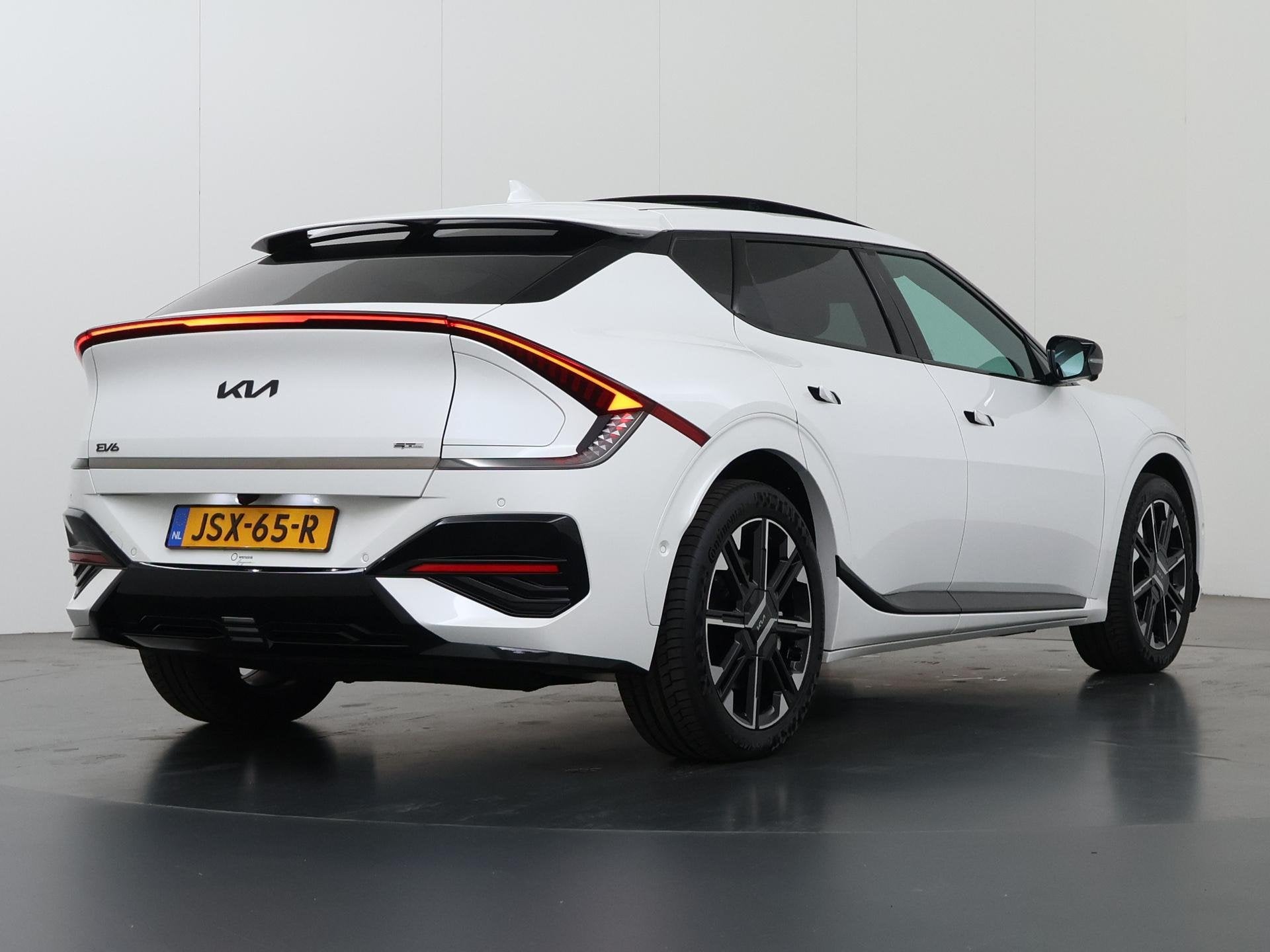 Kia EV6 GT-Line 84 kWh | Panoramaschuifdak | 360 Camera | He, Auto's, Automaat, 228 pk, Achterwielaandrijving, Zwart