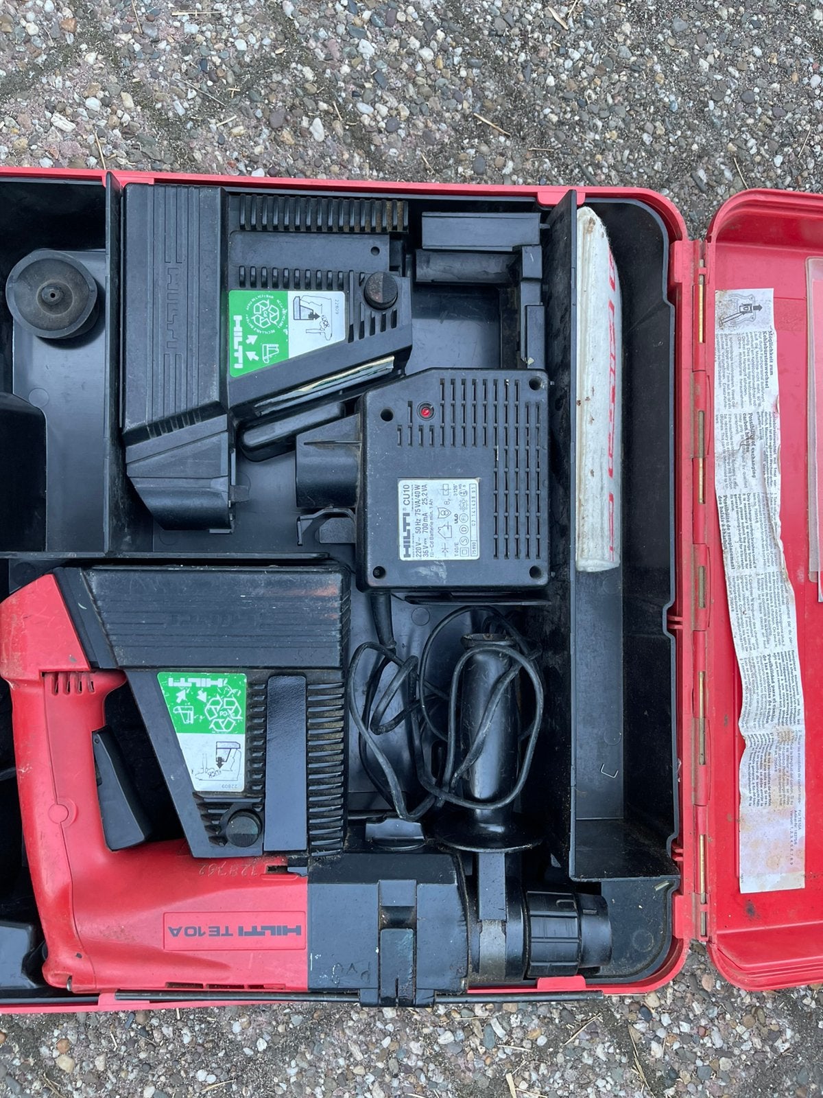 Hilti klopboormachine accu’s defect., Doe-het-zelf en Verbouw, Gereedschap | Overige machines, Ophalen, Gebruikt