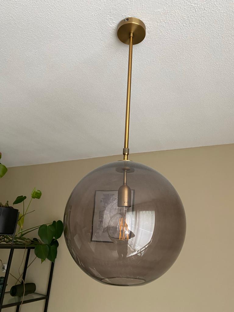 Moderne hanglamp met glazen bol - Smoke grijs, Ophalen, Zo goed als nieuw, Glas, 75 cm of meer