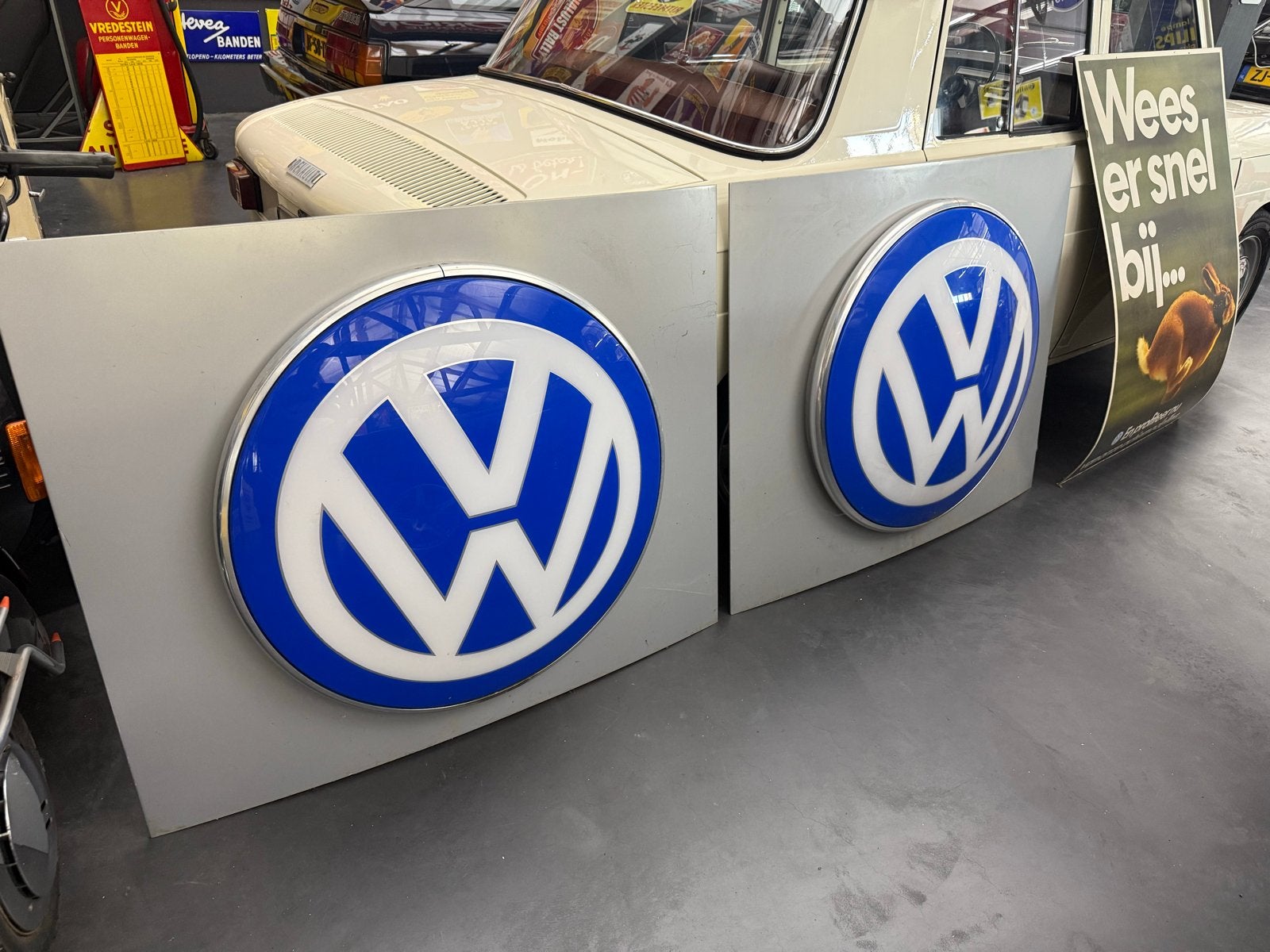 Volkswagen licht reclameborden en poster 'Wees er snel bij’, Ophalen, Gebruikt, Reclamebord
