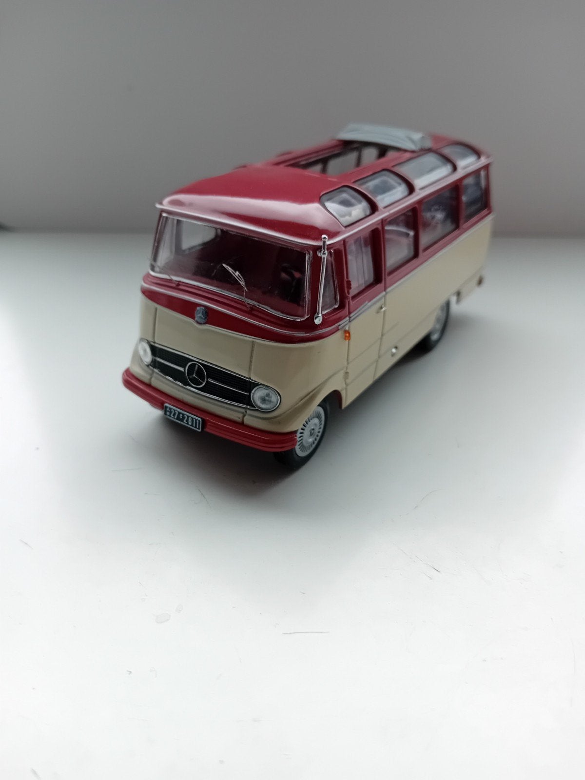 Mercedes O 319 Touring Car., Hobby en Vrije tijd, Ophalen of Verzenden, Zo goed als nieuw, Auto, Schuco