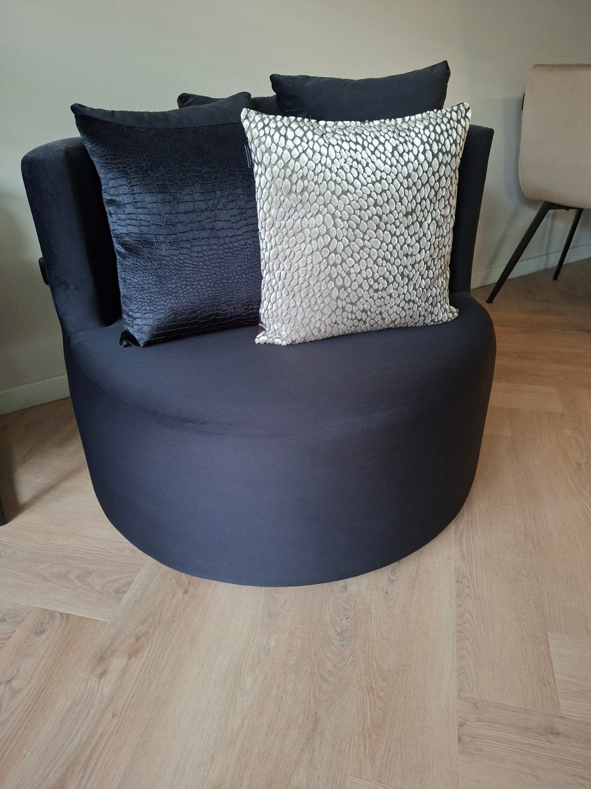 Loveseat Manzilon zwart velvet, Ophalen, Tweepersoons, 75 tot 100 cm, Zo goed als nieuw