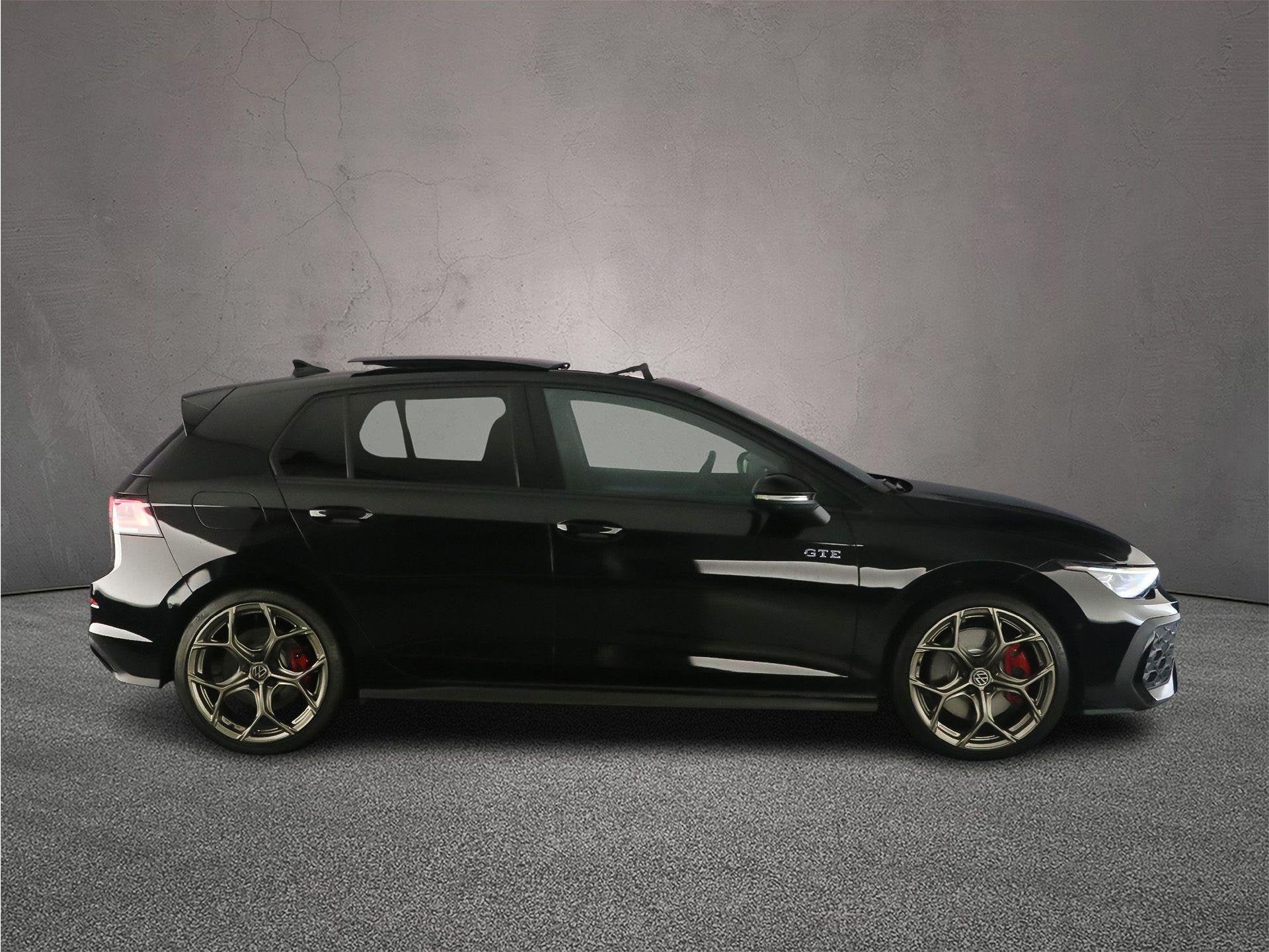 Volkswagen Golf GTE 1.5 TSI eHybrid 272pk DSG Automaat Panor, Stof, 1498 cc, 4 cilinders, 1700 kg