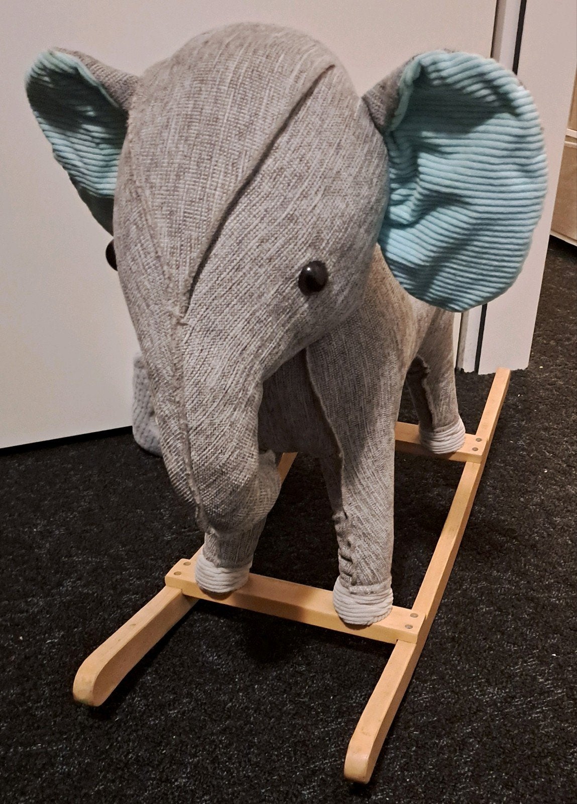 Hobbel olifant, Ophalen, Zo goed als nieuw