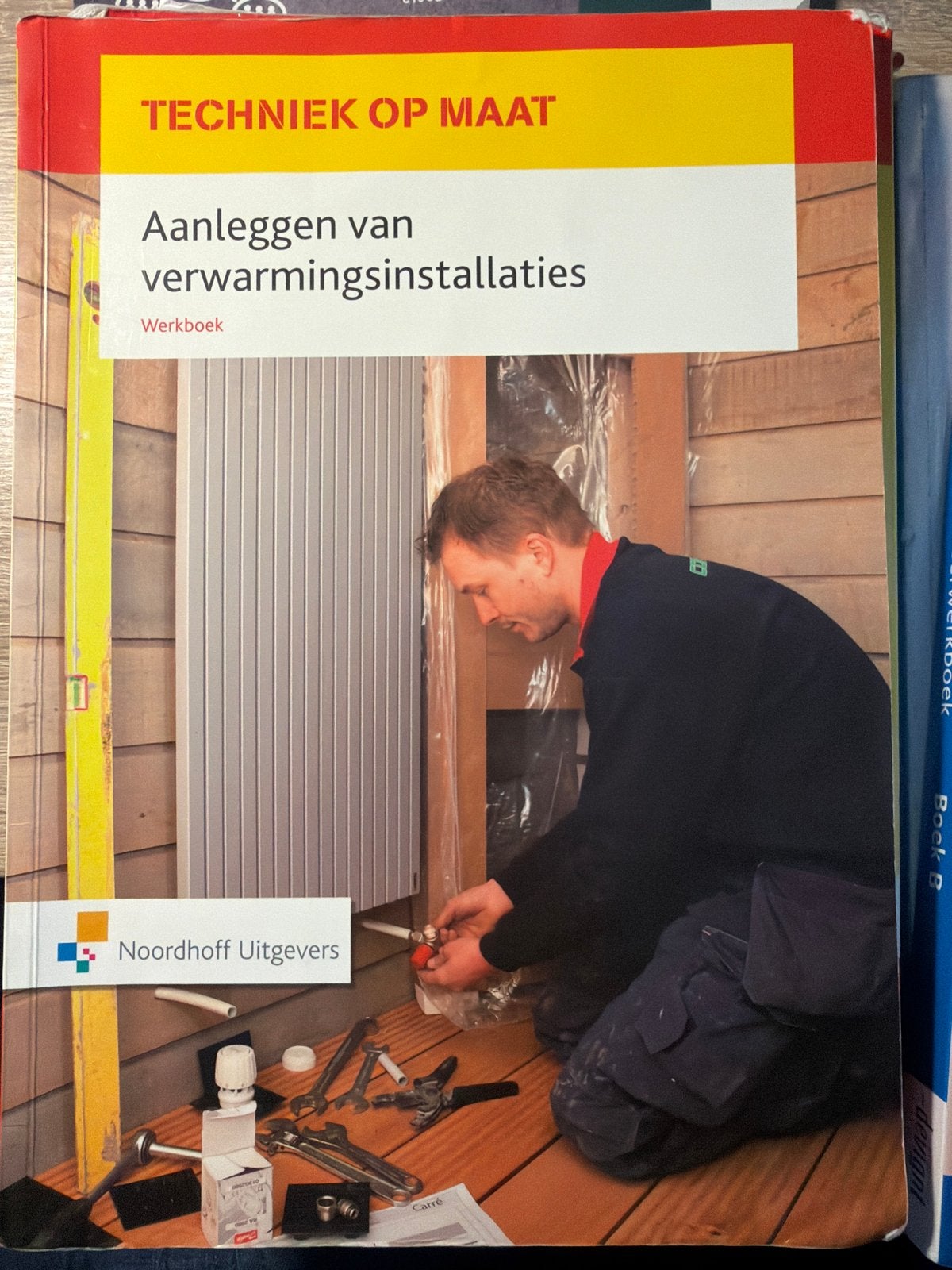 Techniek op Maat: Aanleggen van verwarmingsinstallaties, Boeken, Ophalen of Verzenden, Zo goed als nieuw, Installatietechniek