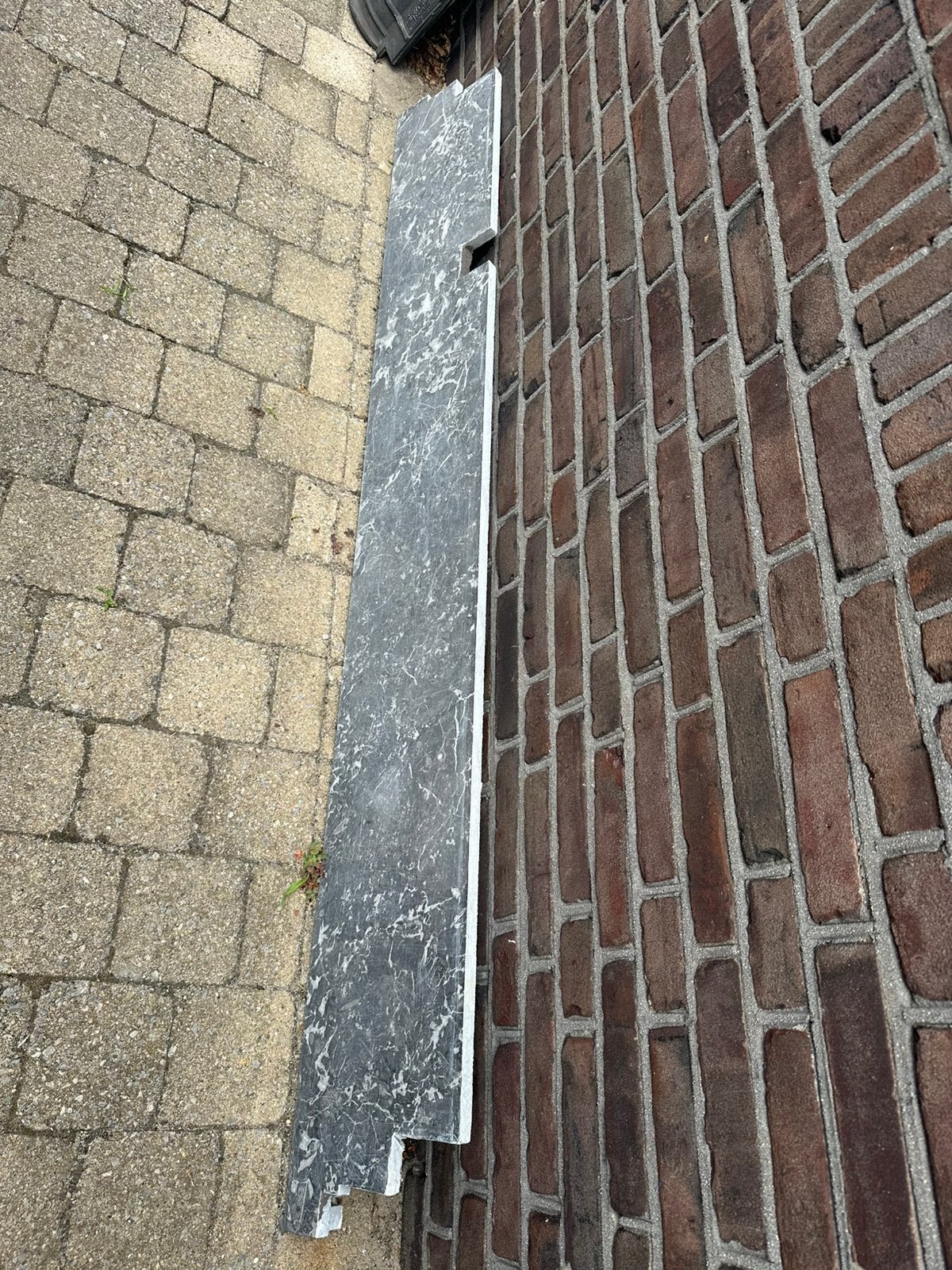 Gratis 2 x marmeren / stenen vensterbank, Ophalen, Overige materialen, 30 cm of meer, 50 tot 150 cm