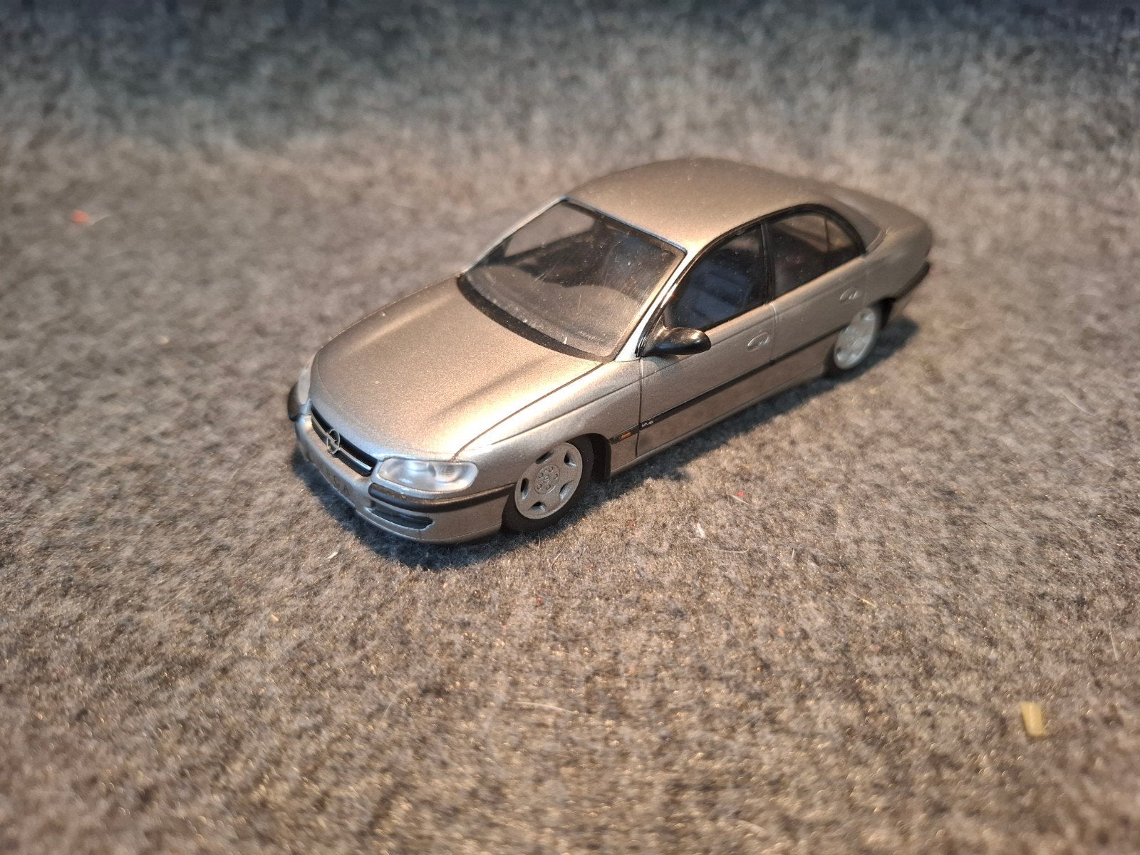 OPEL  OMEGA  B, Ophalen of Verzenden, Zo goed als nieuw, Auto, Schuco