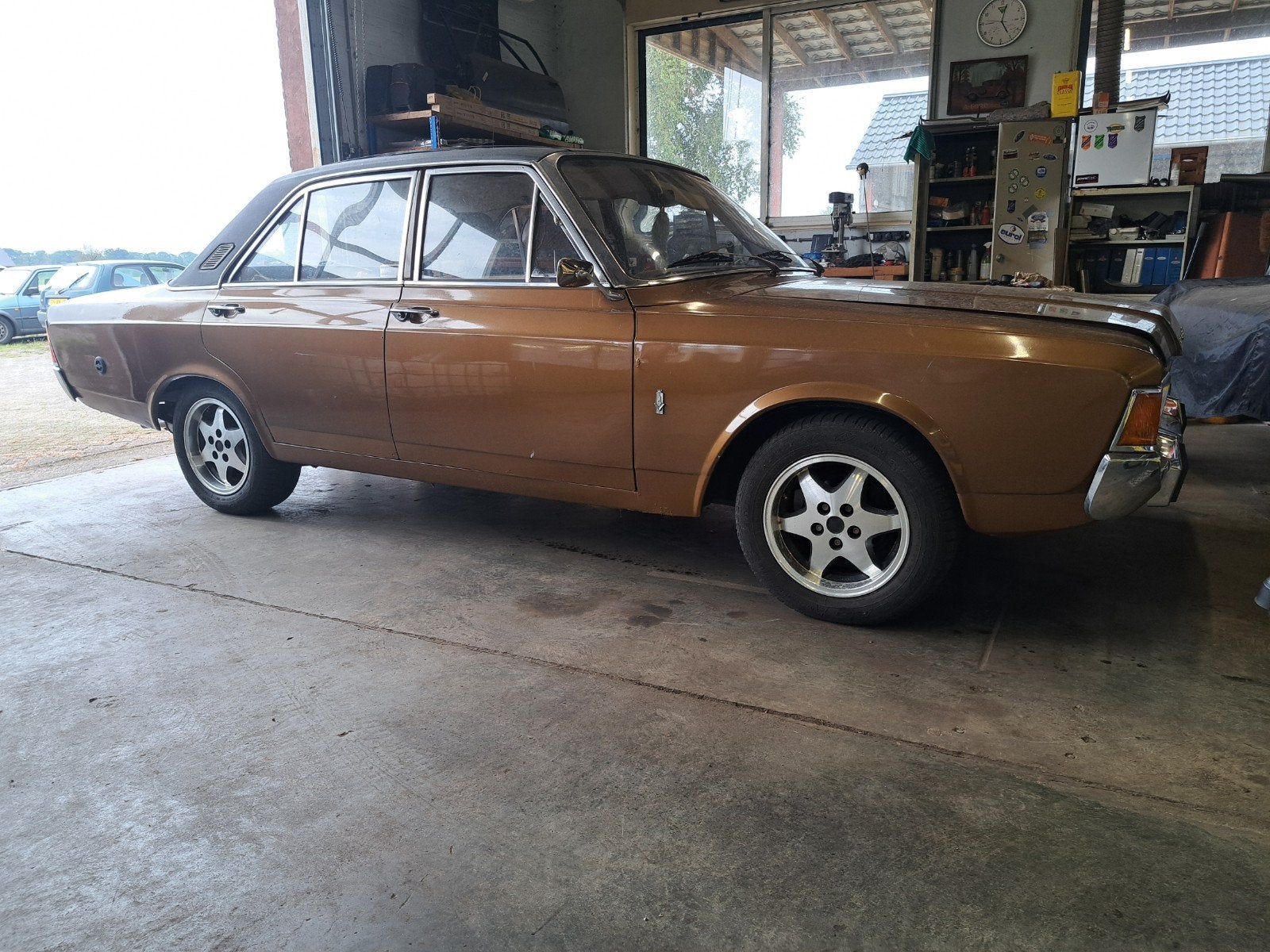 Ford P7B (Taunus) 17M V6 lpg 1970, Auto's, Achterwielaandrijving, Bruin, Bruin, Handgeschakeld