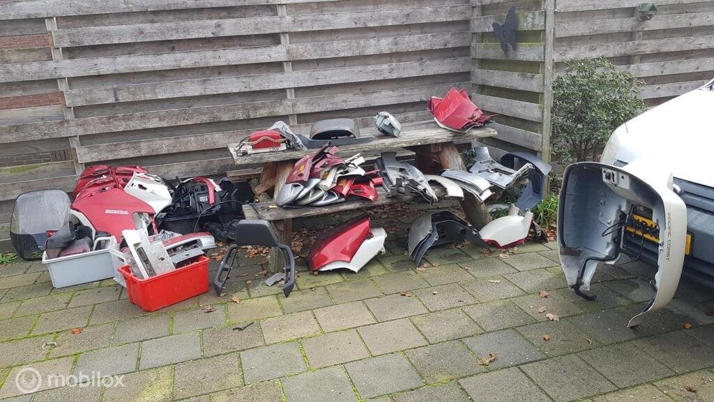 In ONDERDELEN / te koop 3x Honda PC 800 zie omschrijving, Motoren, Gebruikt, Ophalen of Verzenden