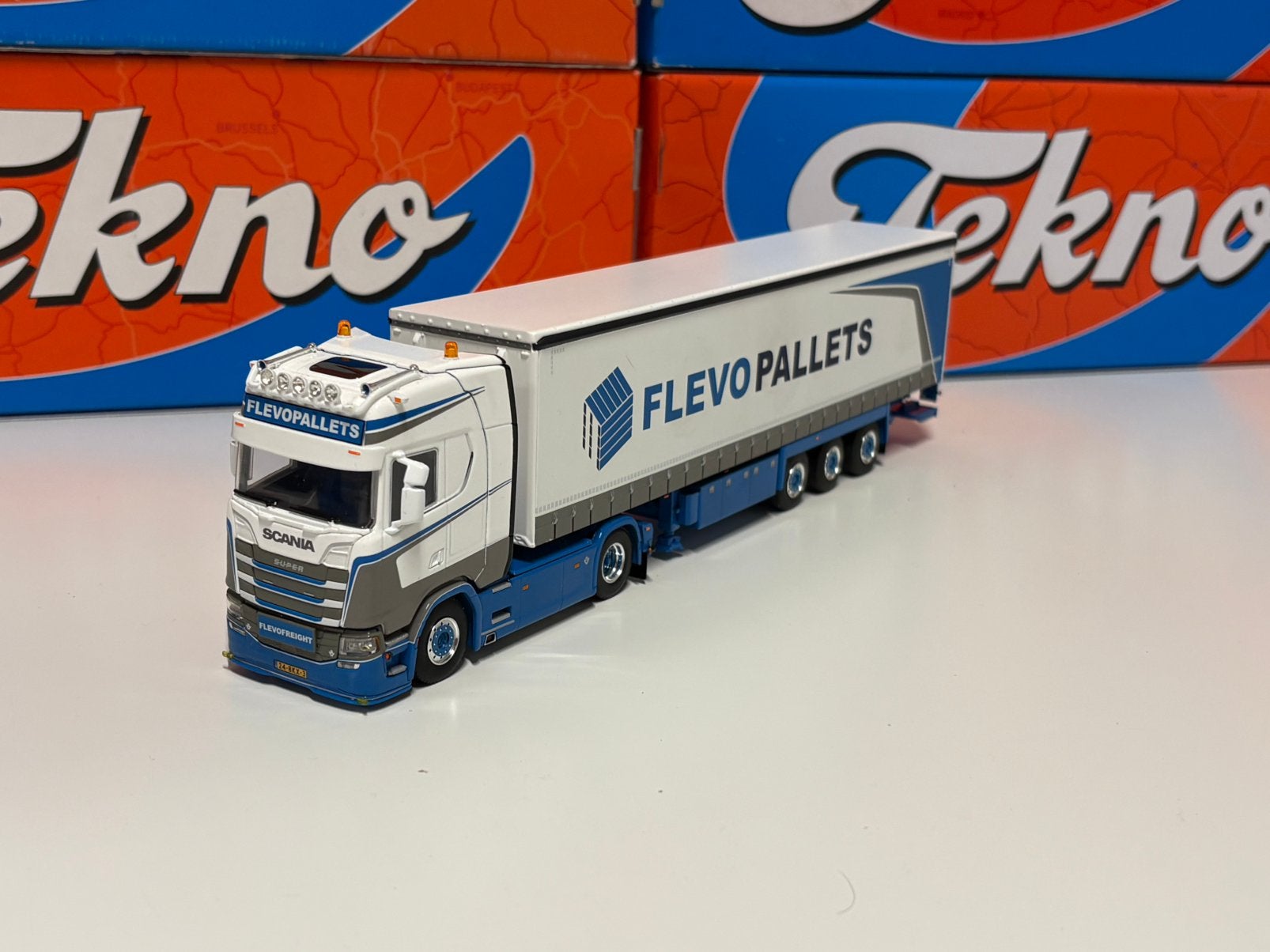 Wsi FlevoPallets, Hobby en Vrije tijd, Ophalen of Verzenden, Zo goed als nieuw, Bus of Vrachtwagen, Wsi