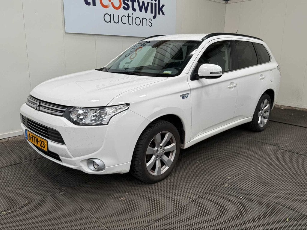 Mitsubishi - Outlander - 2.0 PHEV - Business Ed - Personenau, Auto's, Mitsubishi, Automaat, Euro 5, 135 pk, 4 cilinders