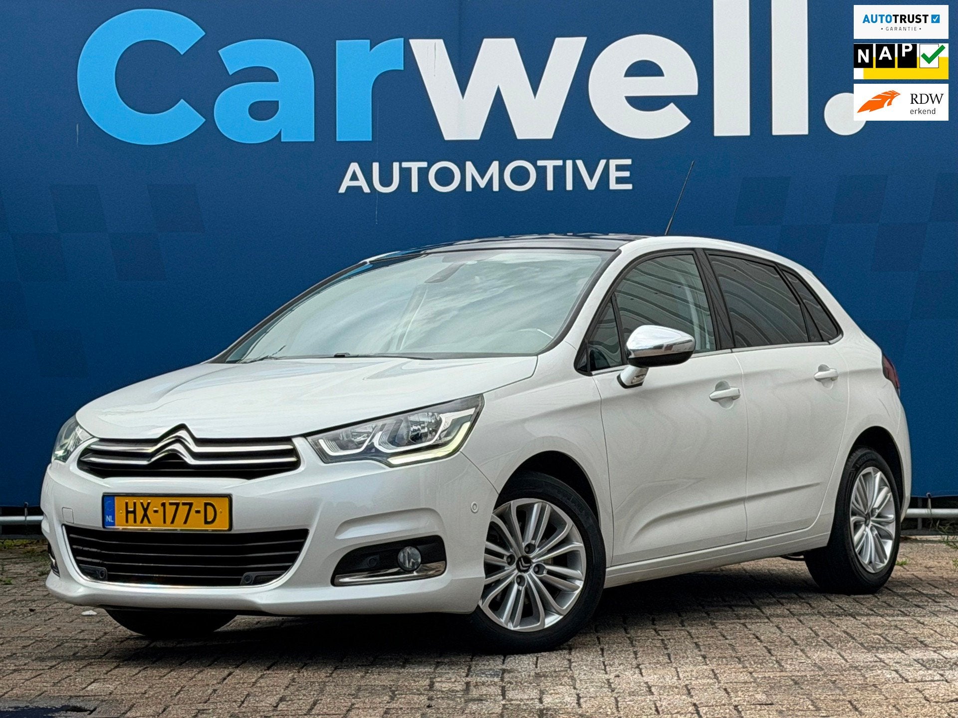 Citroen C4 1.2 PureTech Feel Collection|2e Eigenaar|Distribu, Auto's, Dealer onderhouden, Stof, 1199 cc, Wit