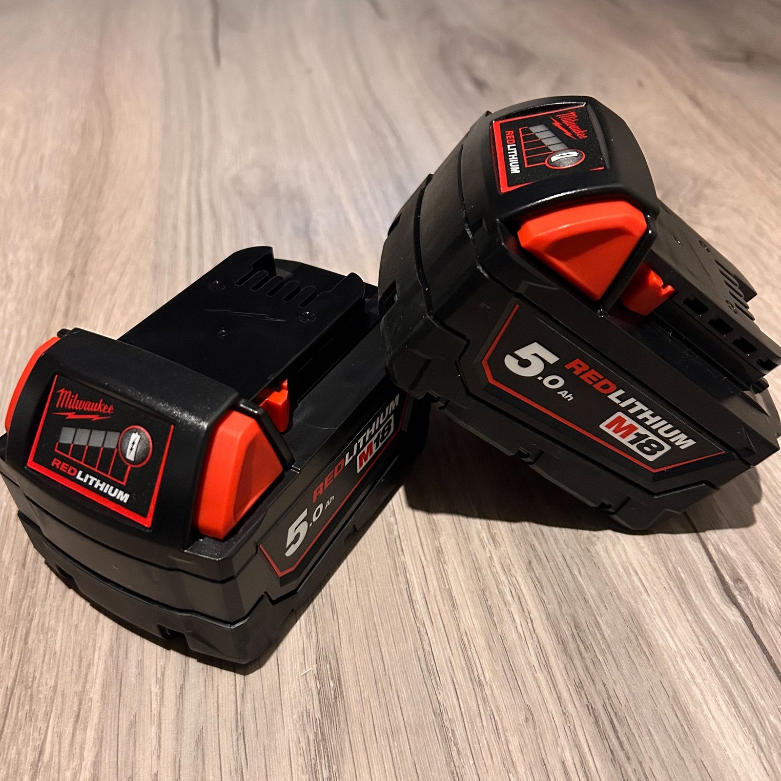 Foto 5 van Nieuwe Milwaukee M18 Fuel slagmoersleutel powerset.